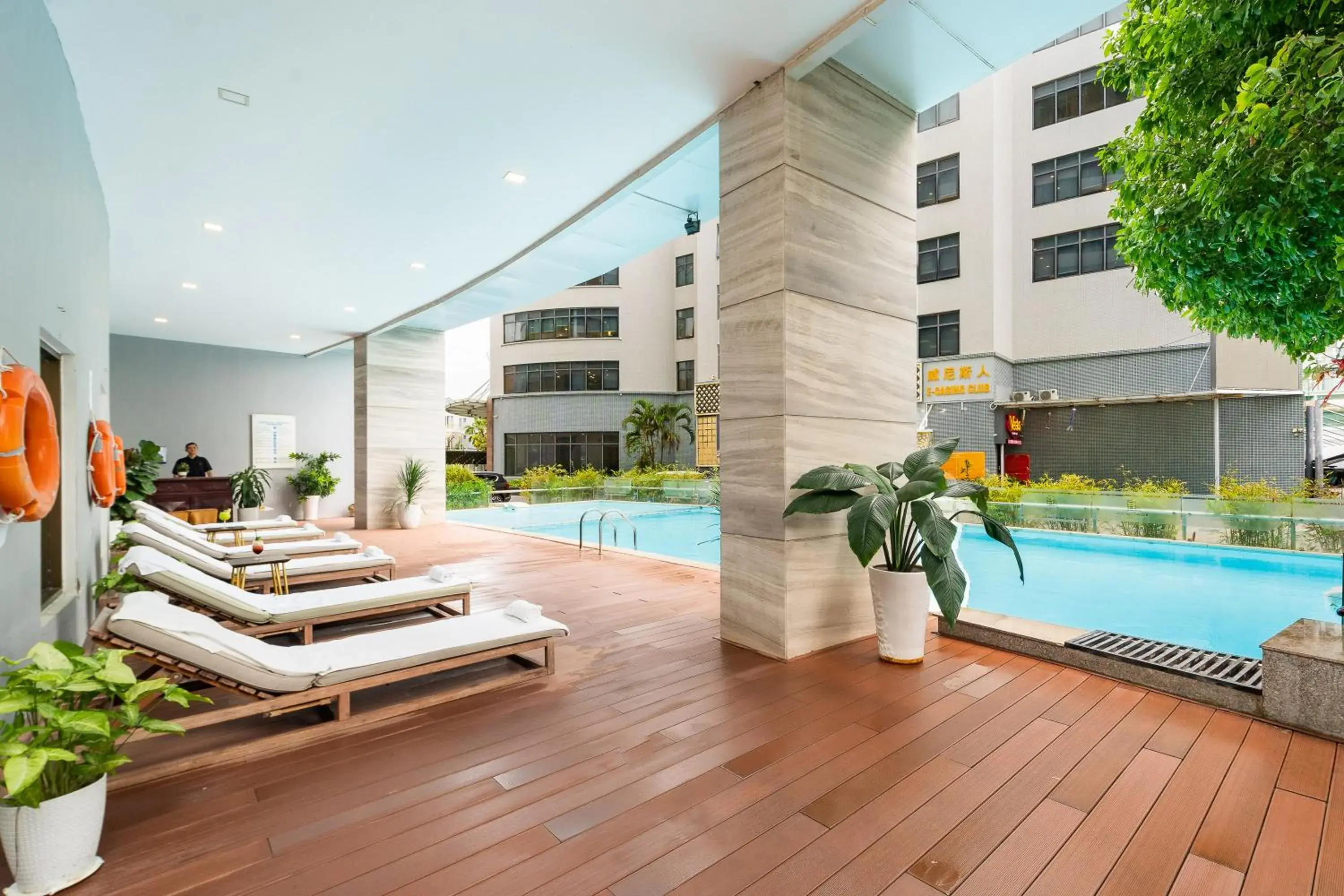 Swimming pool in DIC Star Landmark Swimming pool in DIC Star Landmark