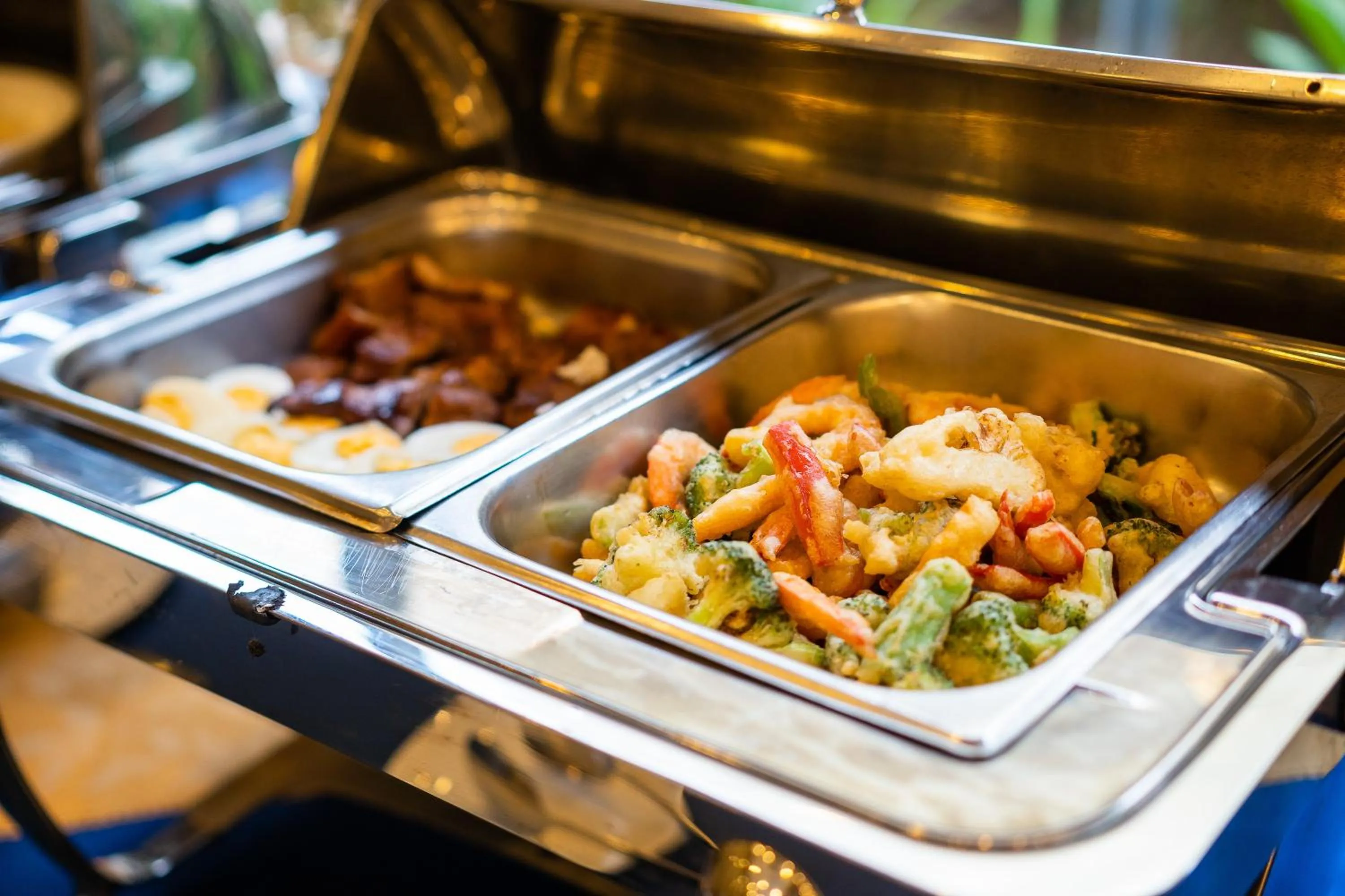 Food in DIC Star Landmark