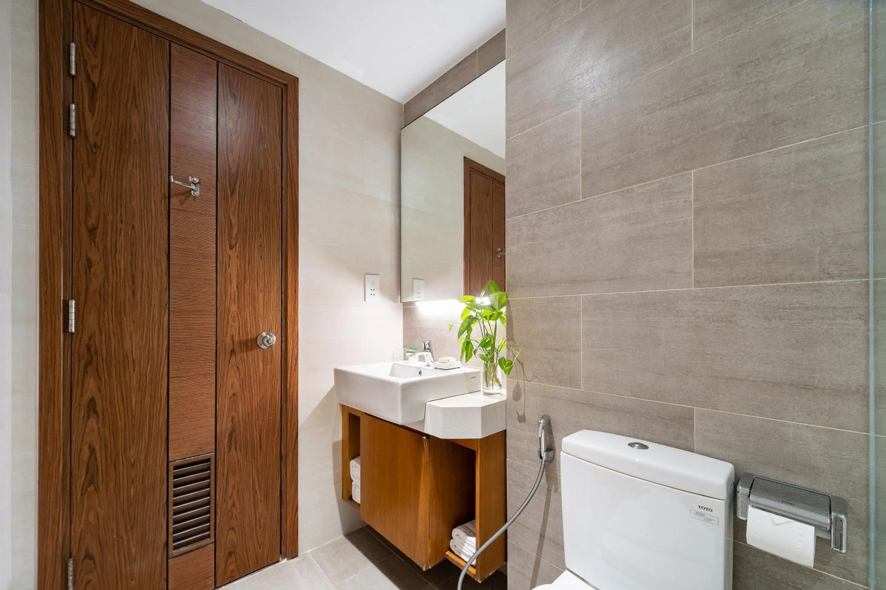 Toilet in DIC Star Landmark