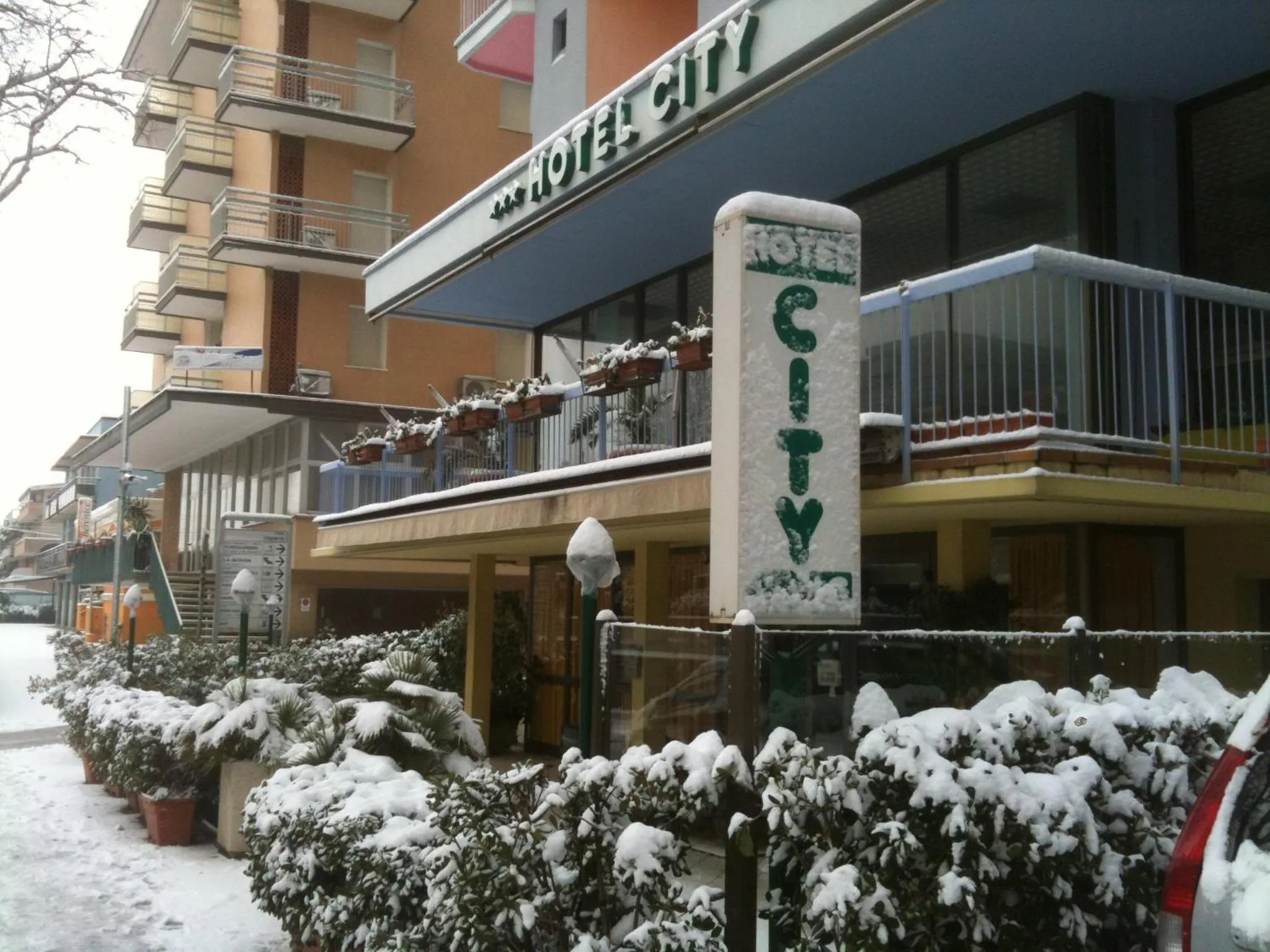 Facade/entrance in Hotel City