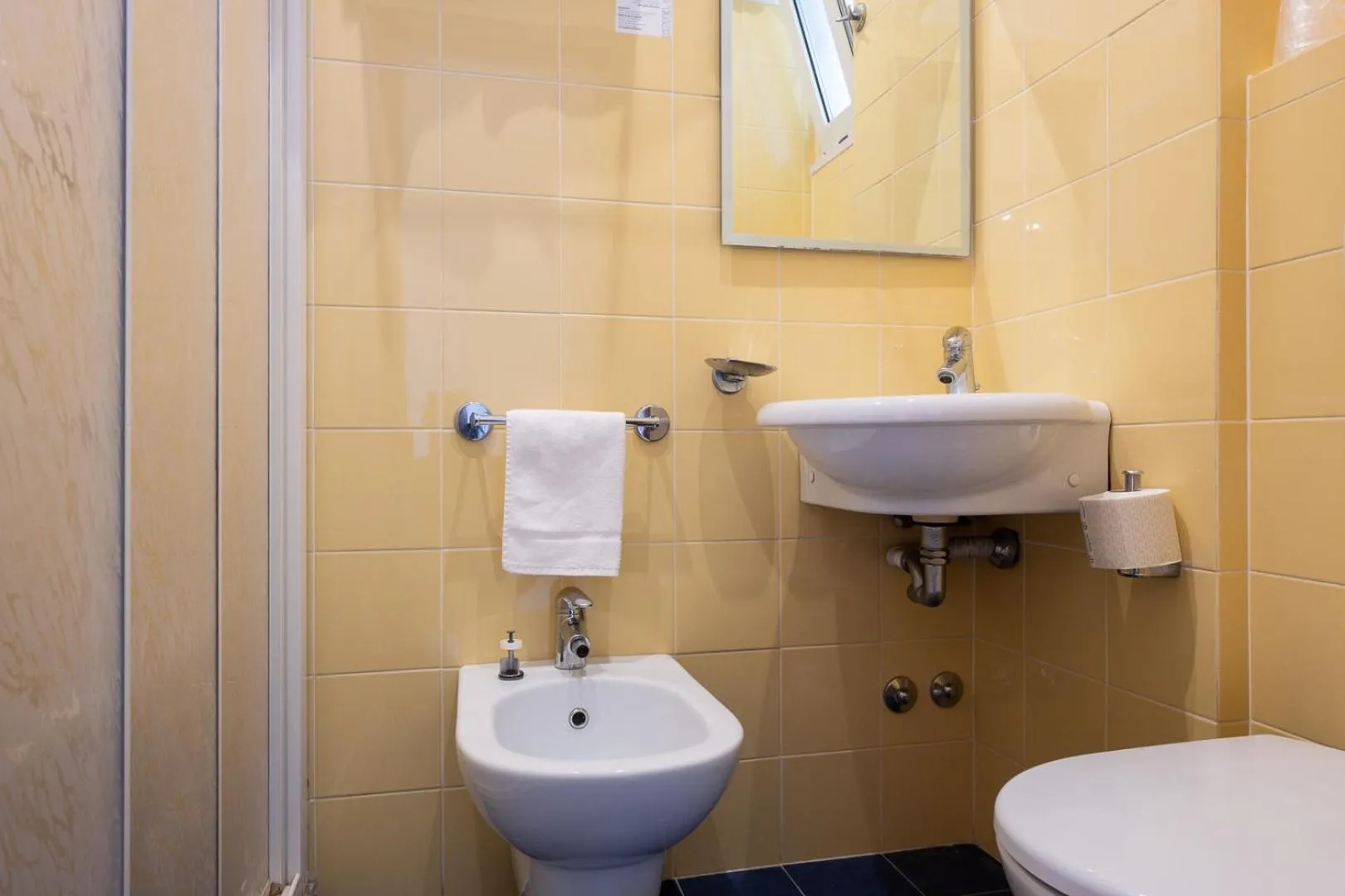 Bathroom in Hotel City