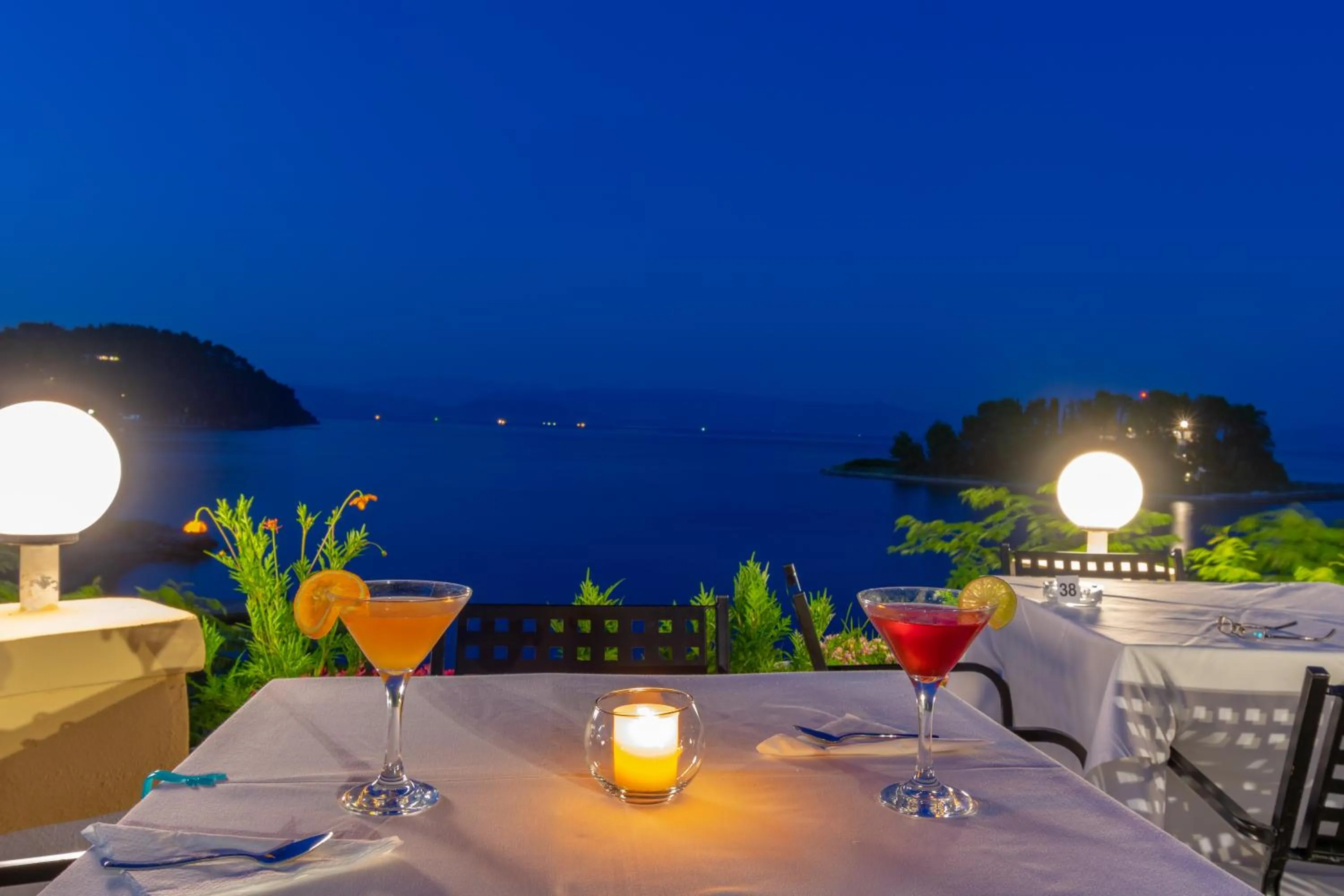 Restaurant/places to eat in Aegli Hotel