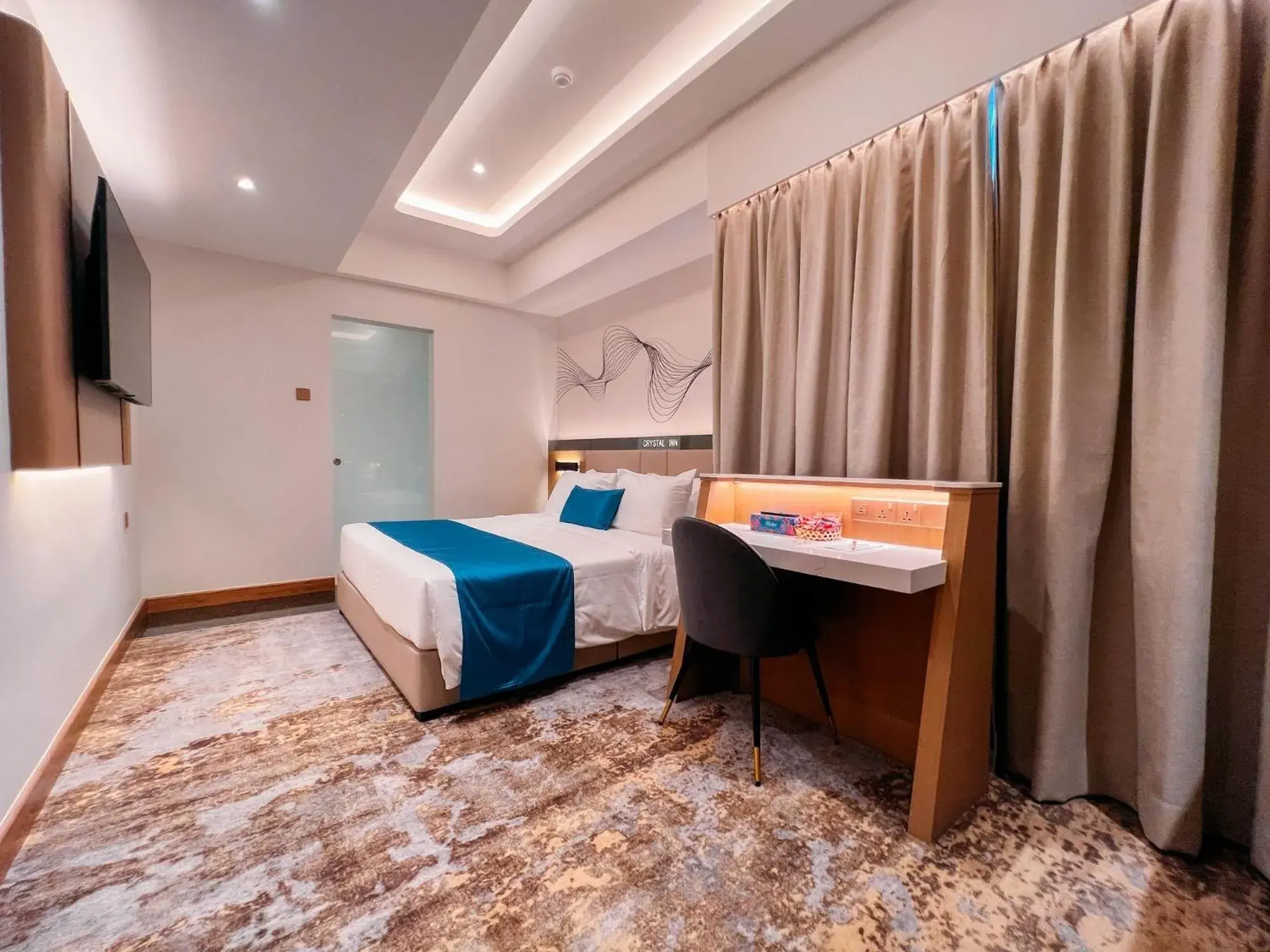 Bed in Crystal Inn Bed in Crystal Inn