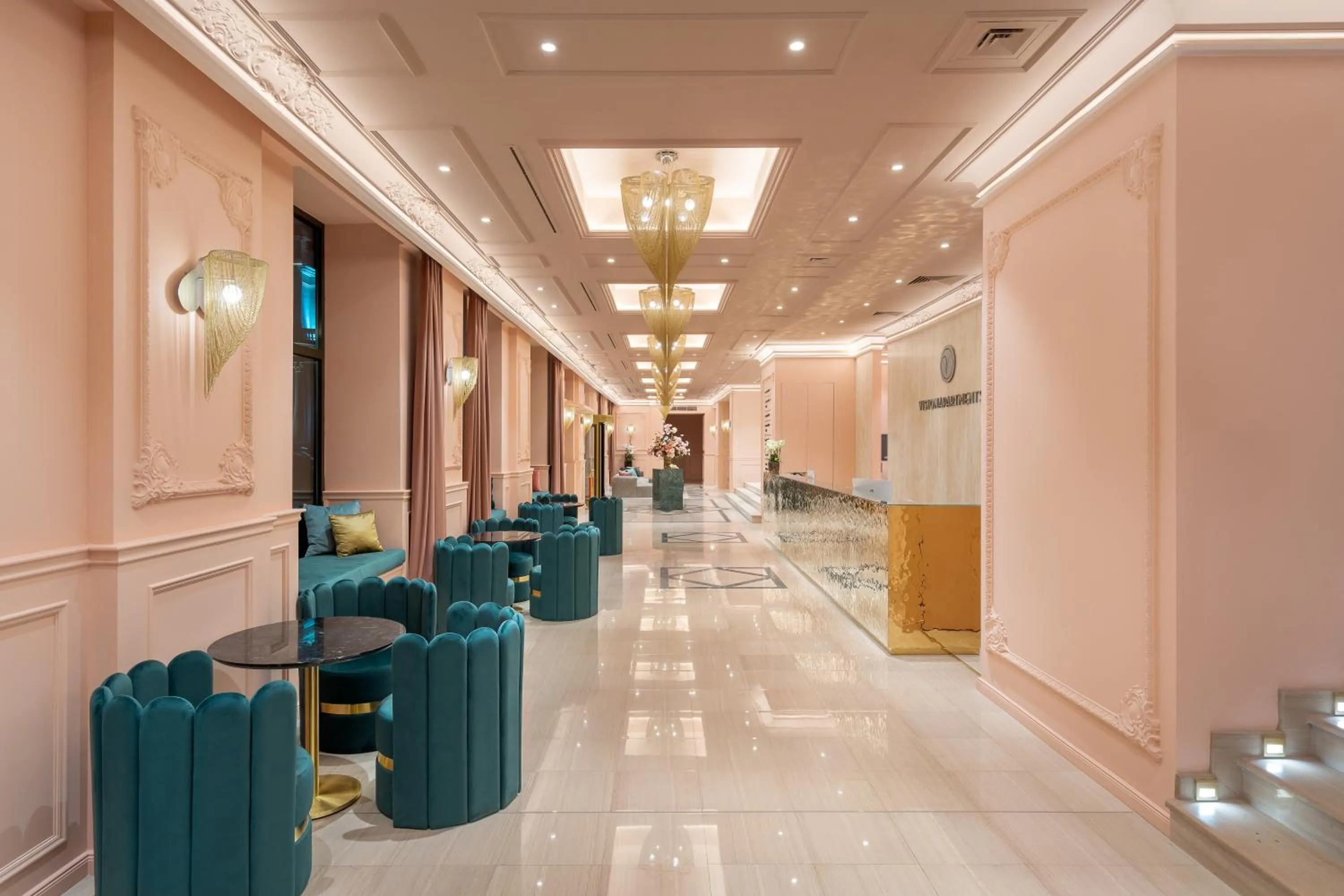 Lobby or reception in VISIONAPARTMENTS Bucharest - contactless check-in