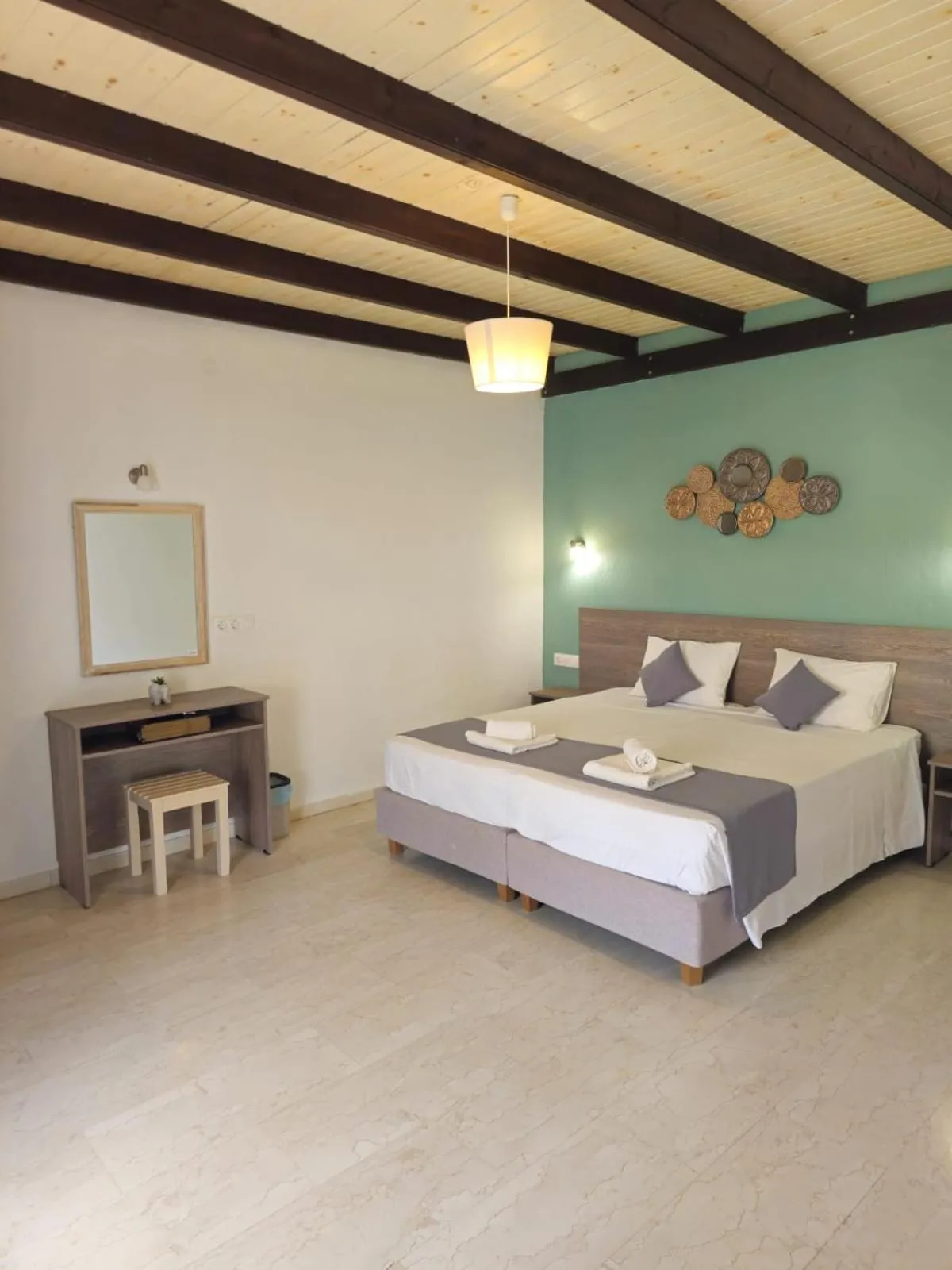 Bed in Gardelis Gardens