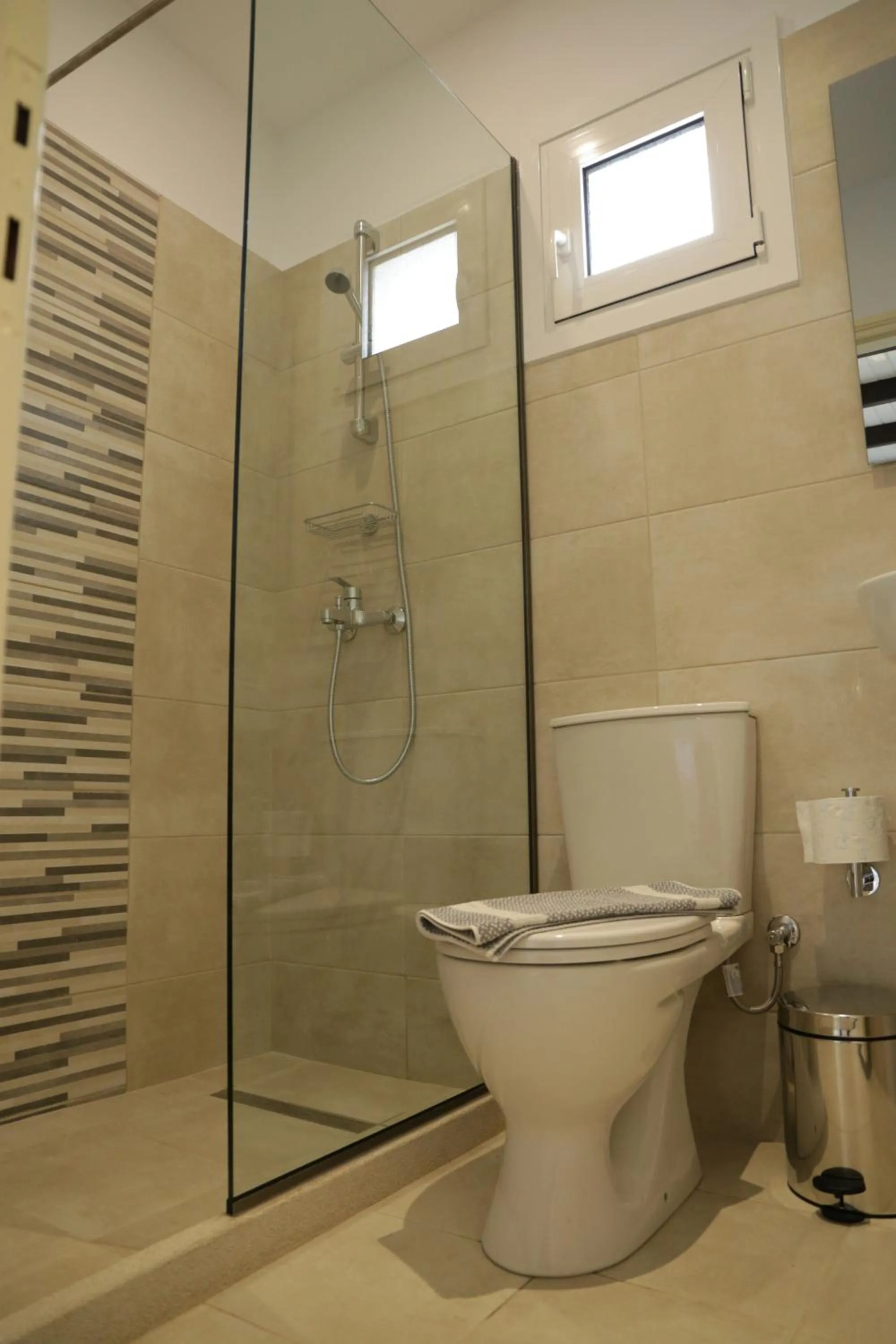 Bathroom in Gardelis Gardens