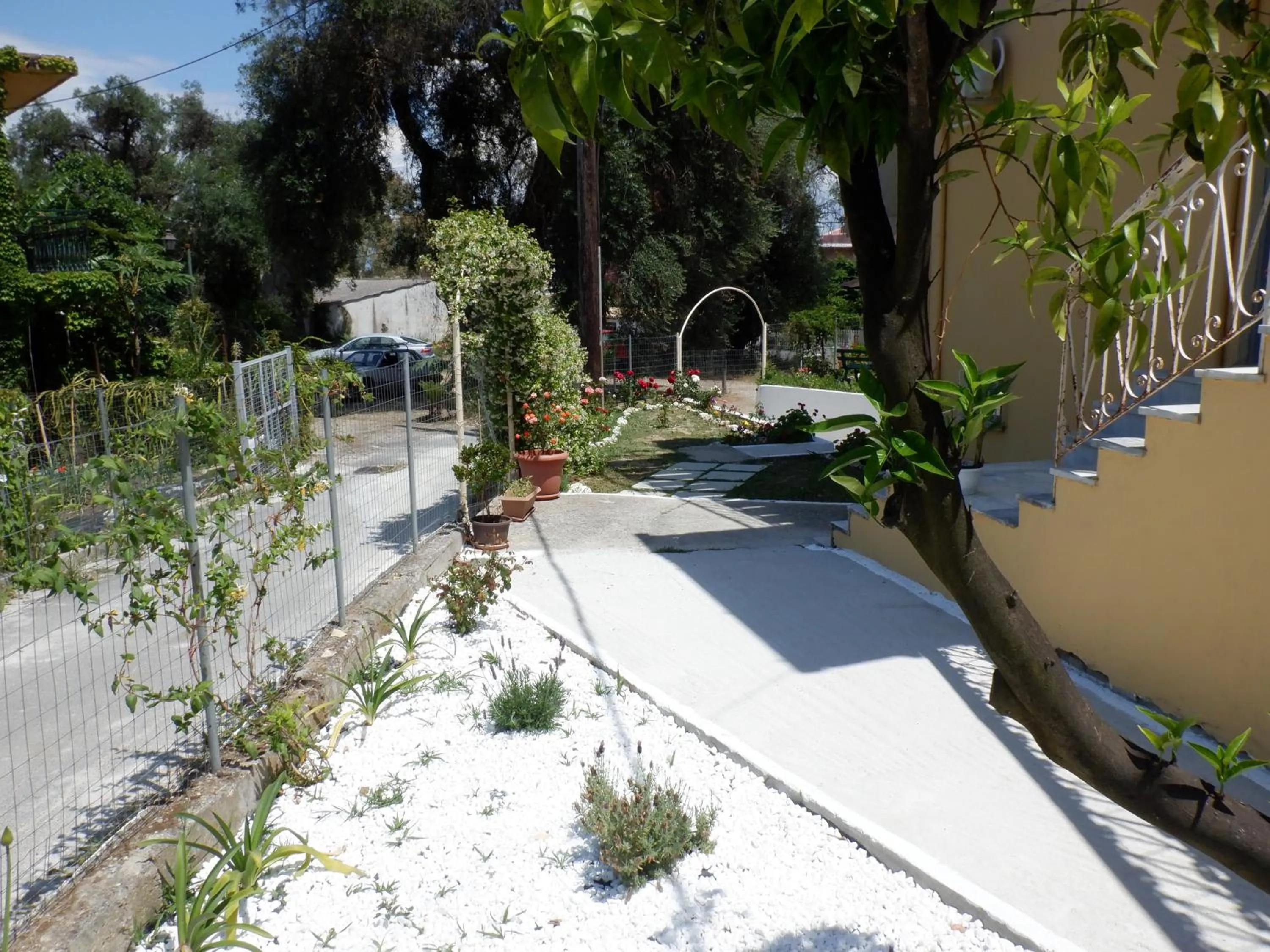 Gardelis Gardens