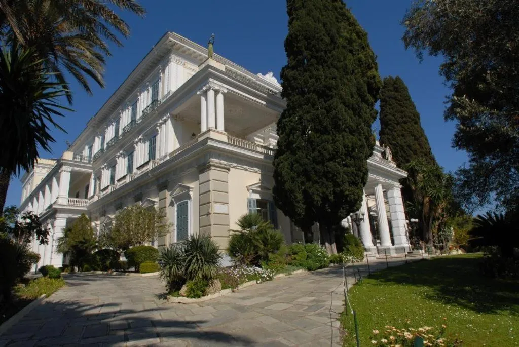 Nearby landmark in Gardelis Gardens