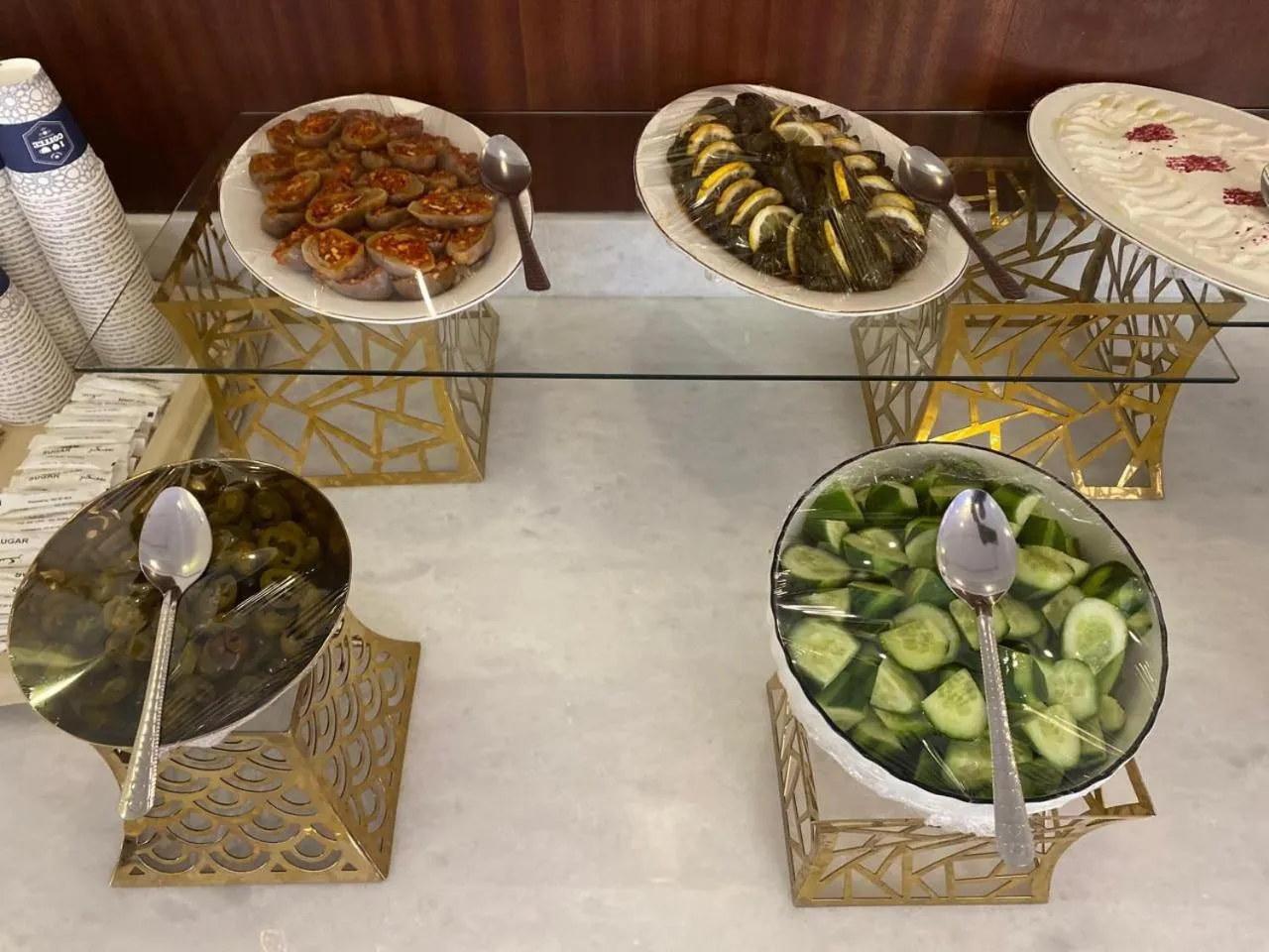 Restaurant/places to eat in Areen Hotel فندق ارين