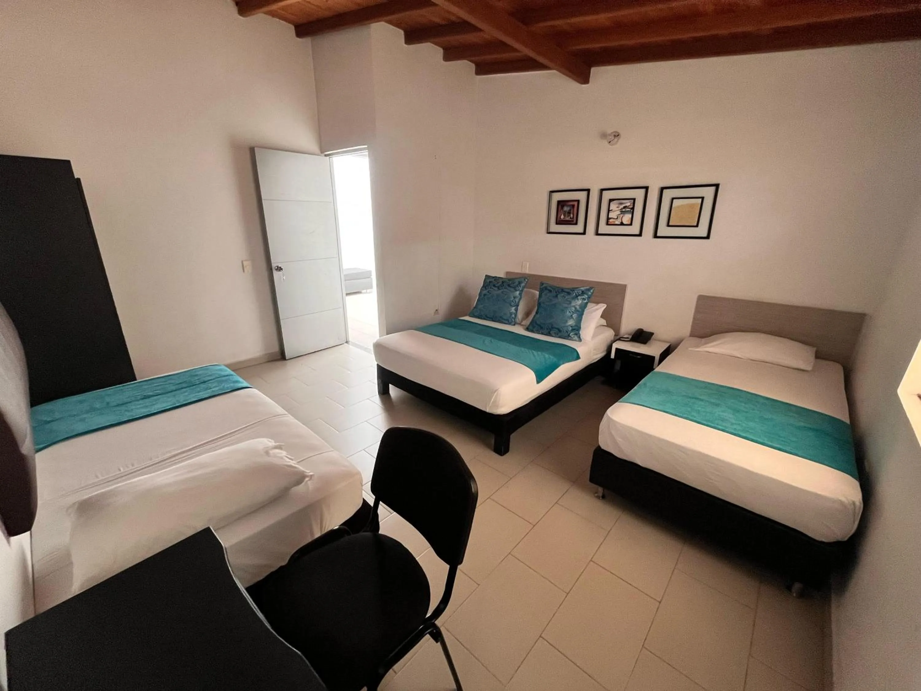 Bedroom, Bed in Hotel Quinta Avenida