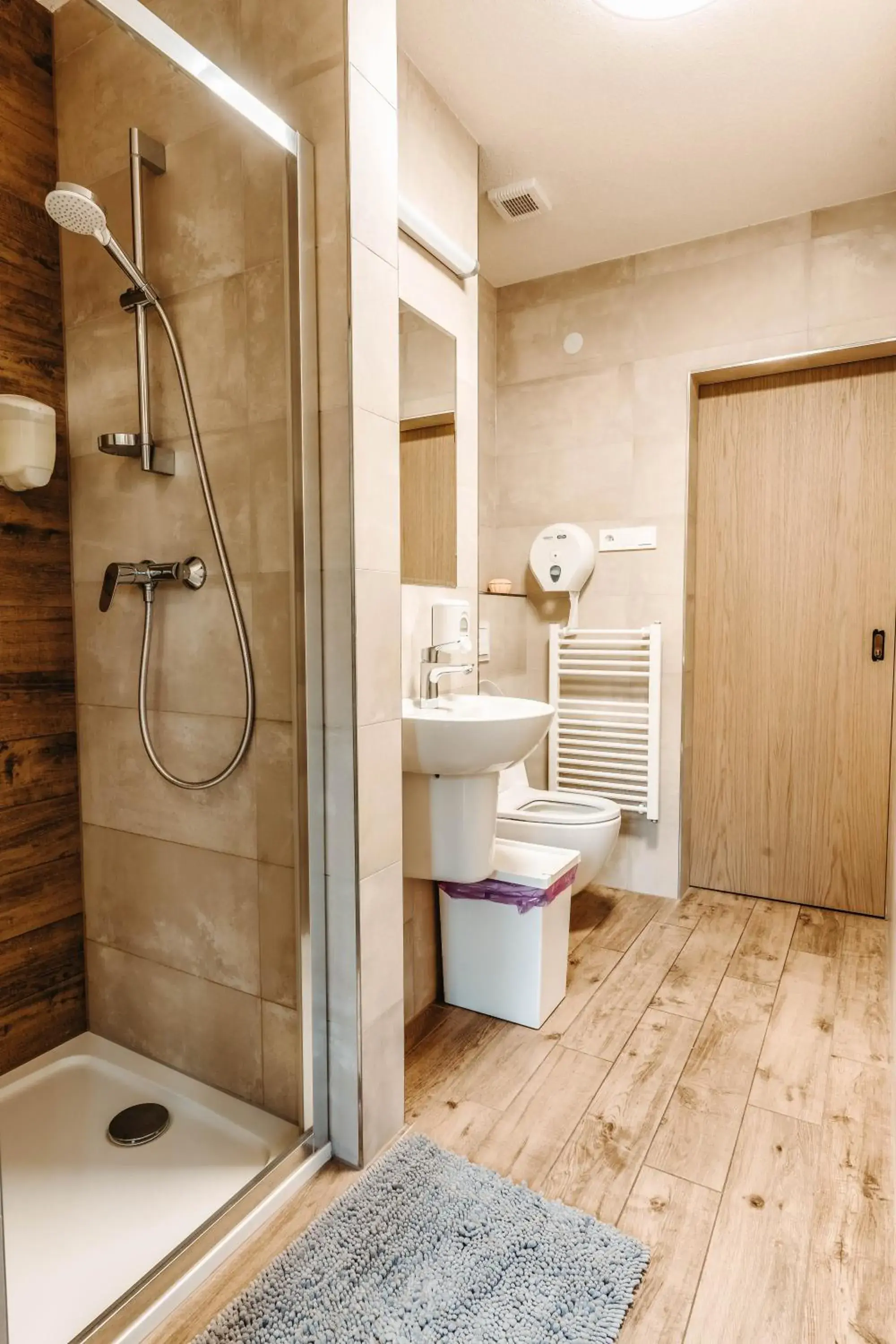 Standard Twin Room with Shared Bathroom in BILÍKOVA CHATA - Horský hotel Standard Twin Room with Shared Bathroom in BILÍKOVA CHATA - Horský hotel