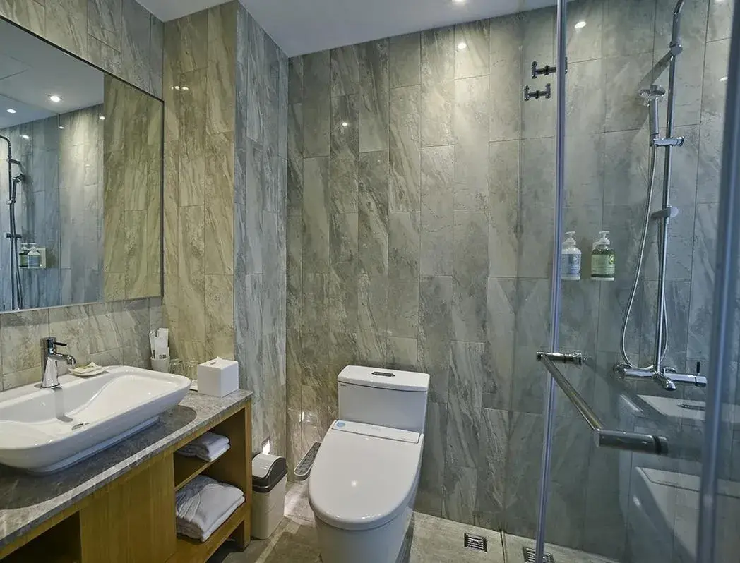 Bathroom in Yidear Hotel