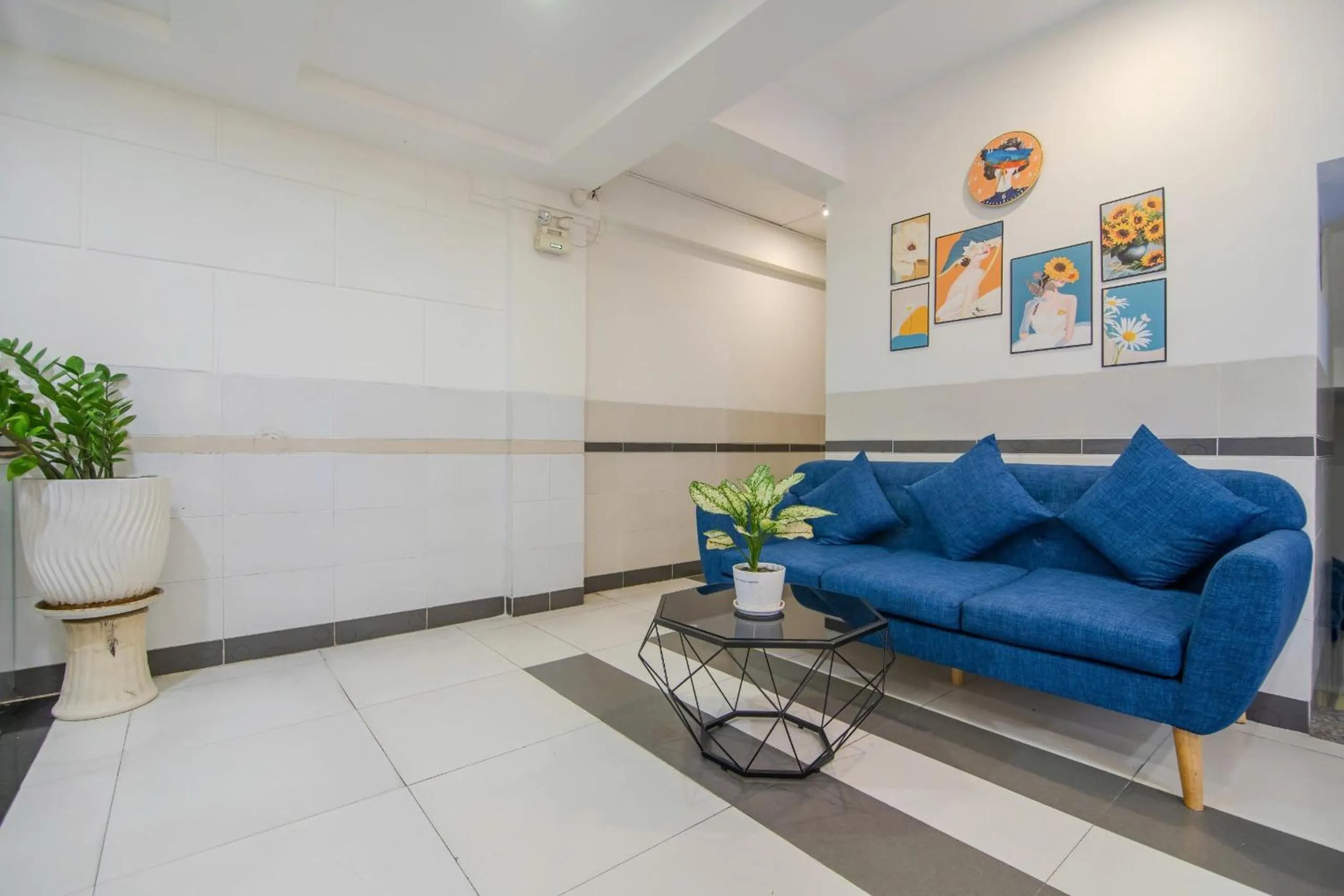 Bin Bin Hotel 5 - Near Lotte Mart D7