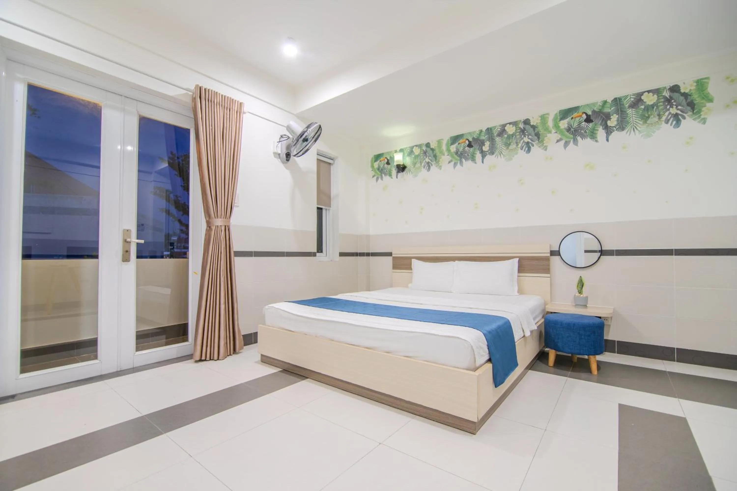 Bed in Bin Bin Hotel 5 - Near Lotte Mart D7