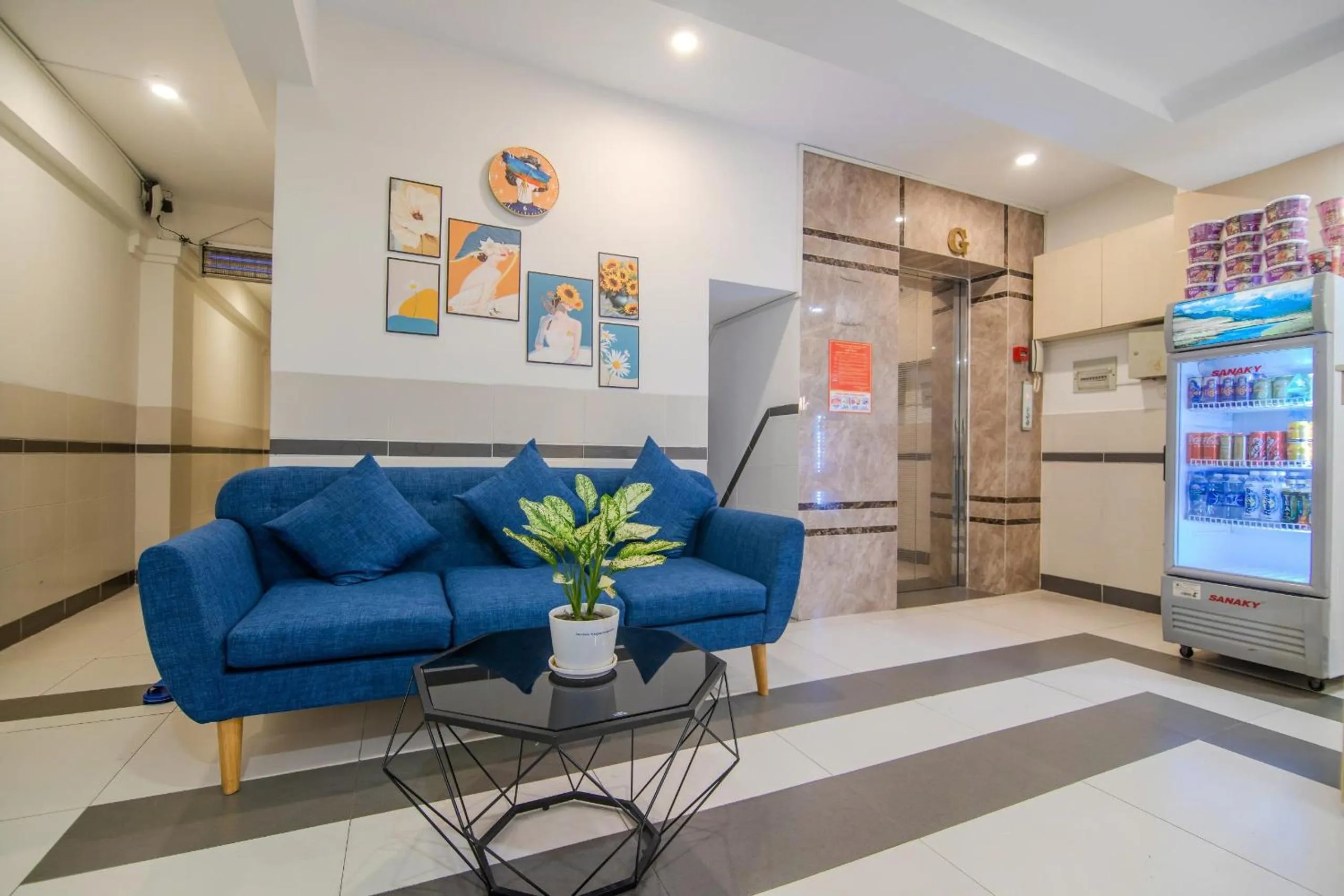 Bin Bin Hotel 5 - Near Lotte Mart D7