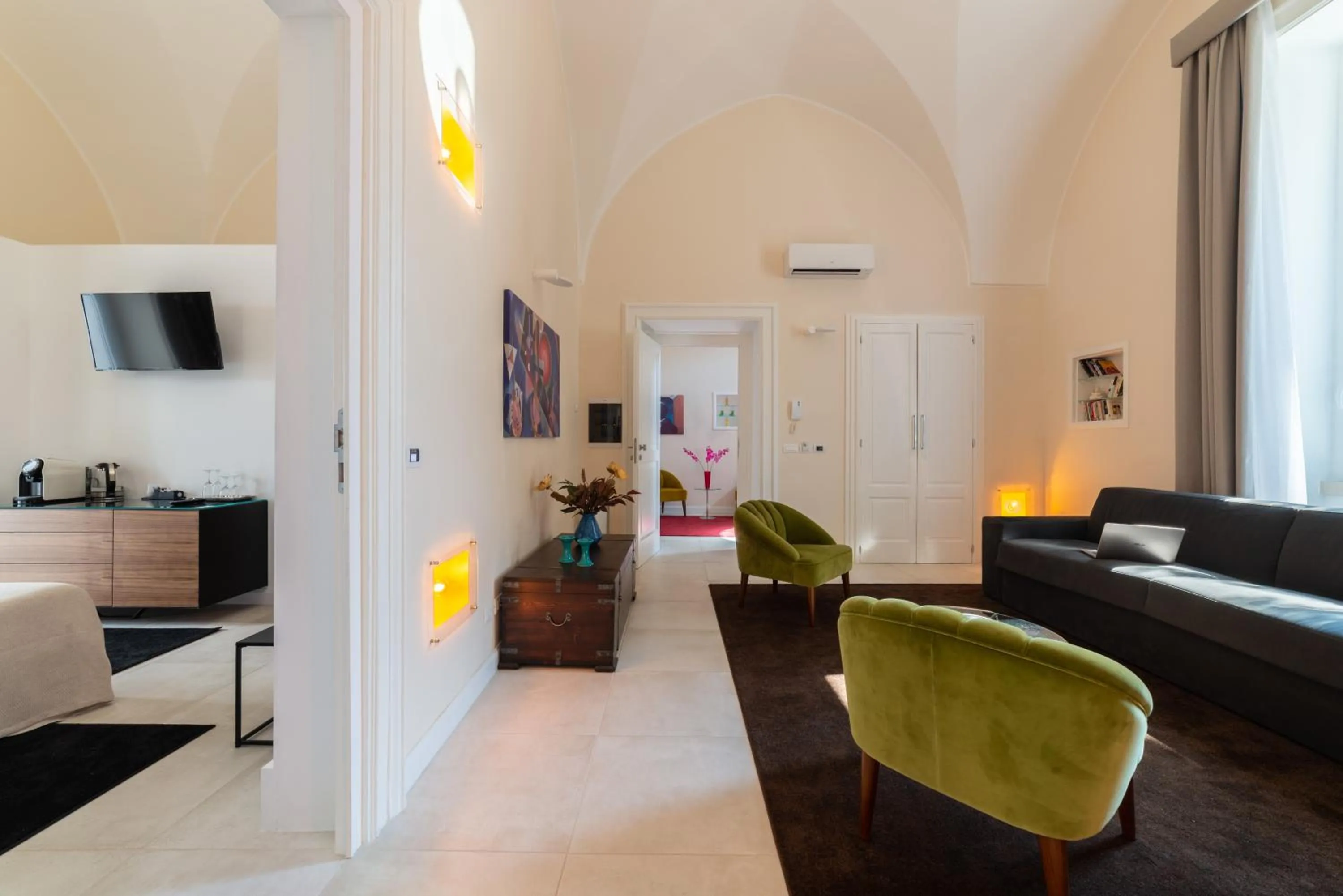Y Arcillos Luxury Rooms CIN ITO75O35B4OOO468O2