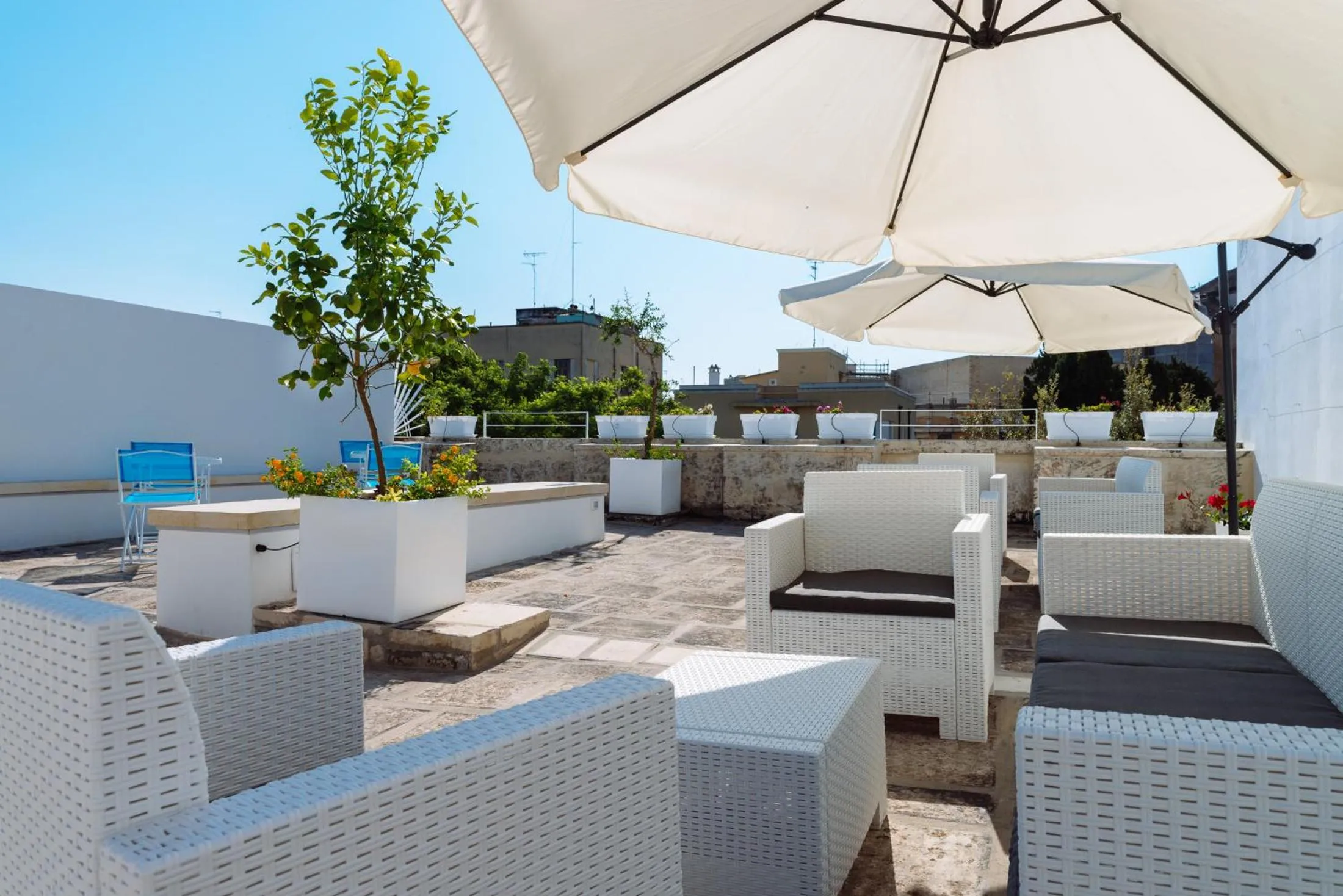 Balcony/Terrace in Y Arcillos Luxury Rooms CIN ITO75O35B4OOO468O2