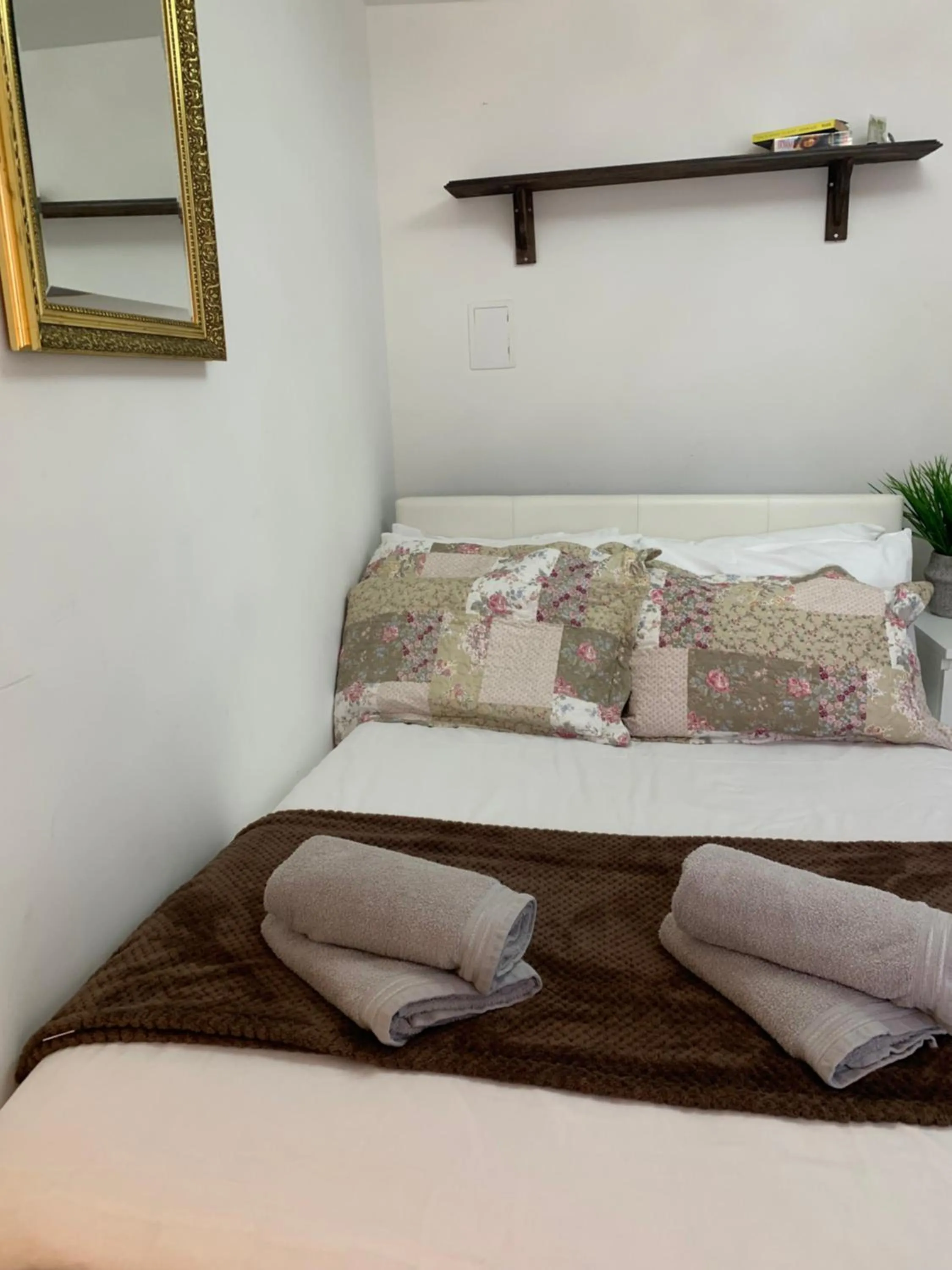 Bedroom, Bed in Relax Inn Guest House