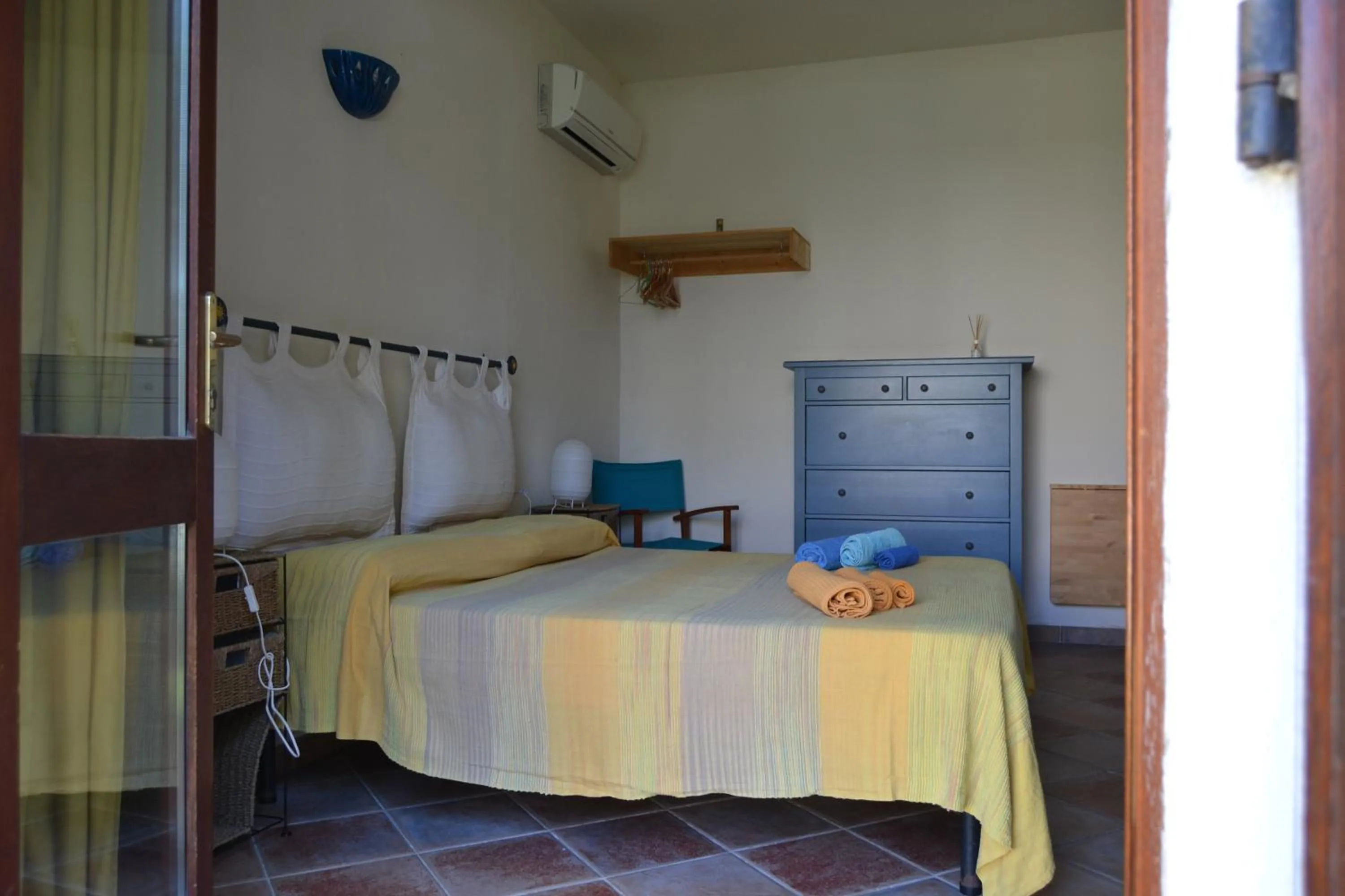 Bed in Hotel Sandalyon