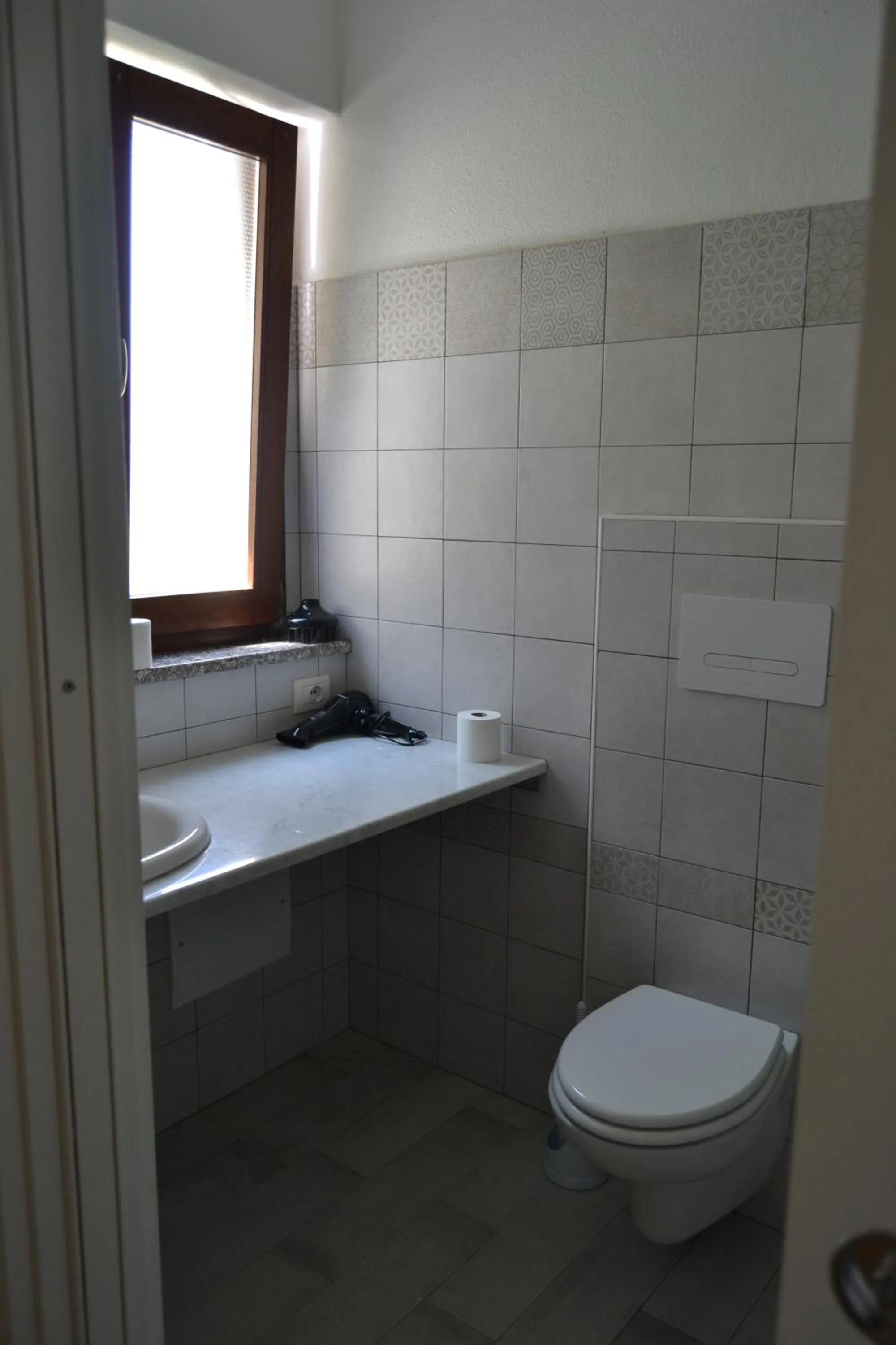 Toilet in Hotel Sandalyon