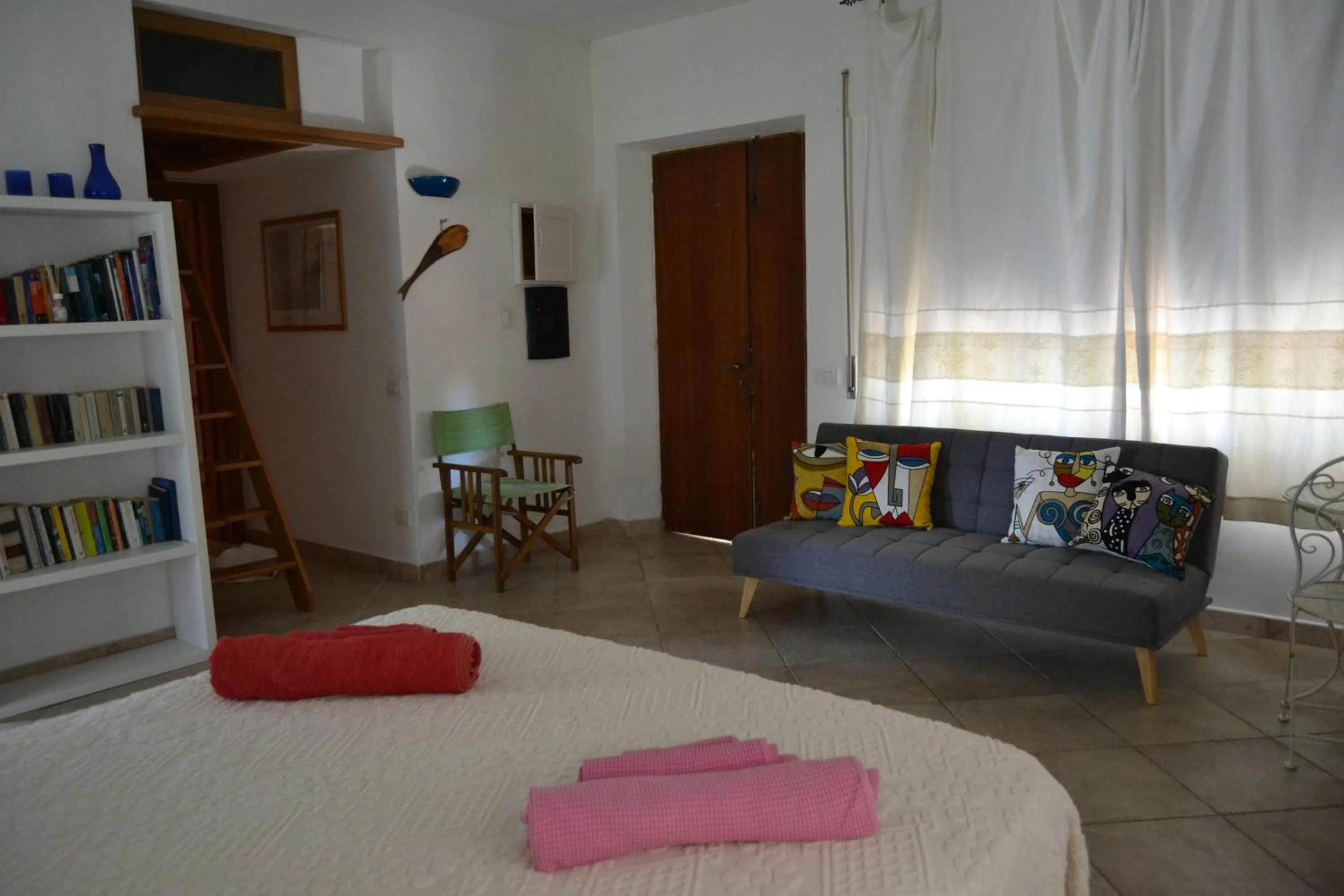 Bed in Hotel Sandalyon