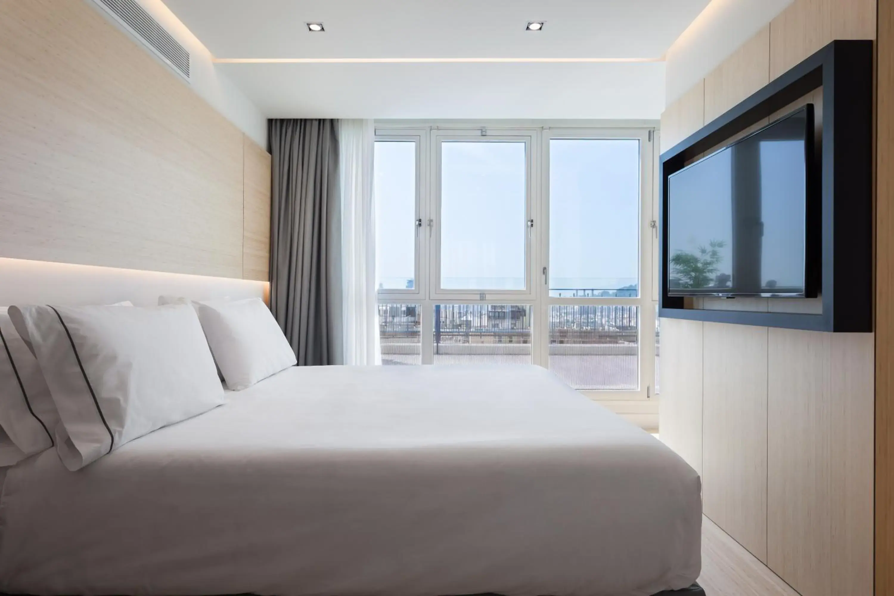 Balcony/Terrace, Bed in Exe Plaza Catalunya Balcony/Terrace, Bed in Exe Plaza Catalunya