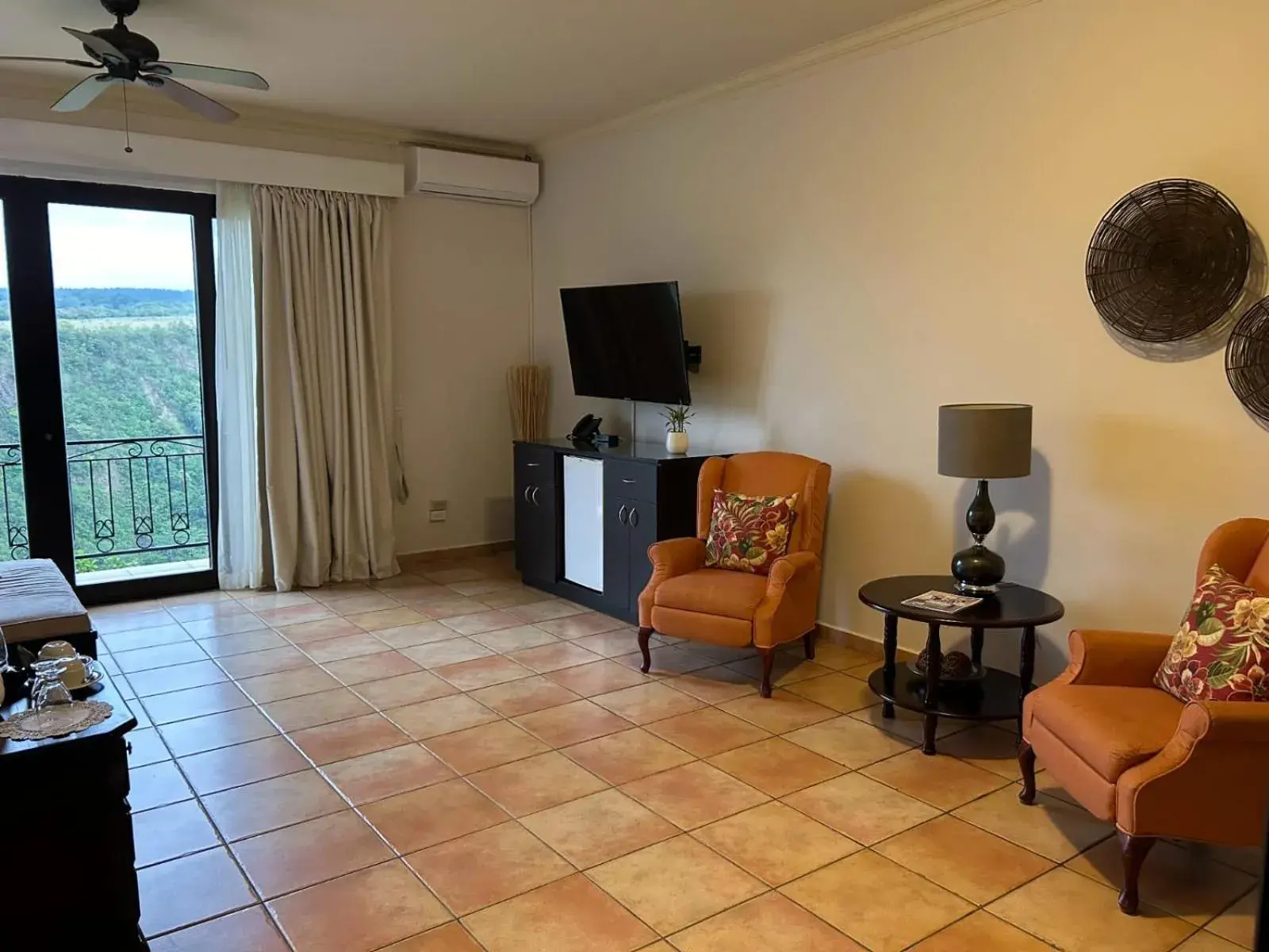 Deluxe Suite in Hacienda Los Molinos Boutique Hotel & Villas Deluxe Suite in Hacienda Los Molinos Boutique Hotel & Villas