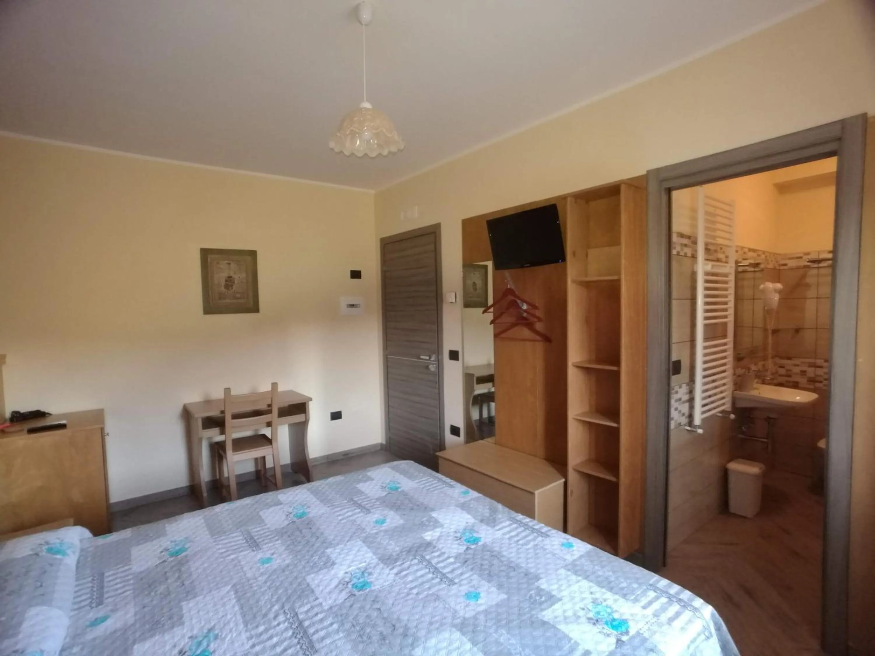 Photo of the whole room in Lacus Pensilis