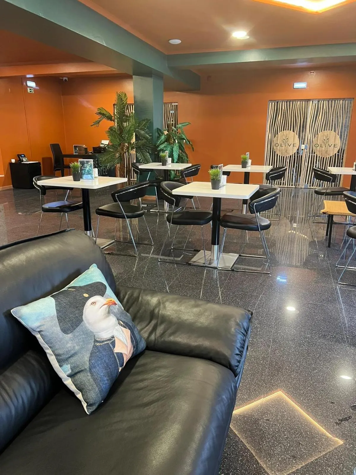 Restaurant/places to eat in BE ONE HOTEL Caldas da Rainha - by MHMB Hospitality