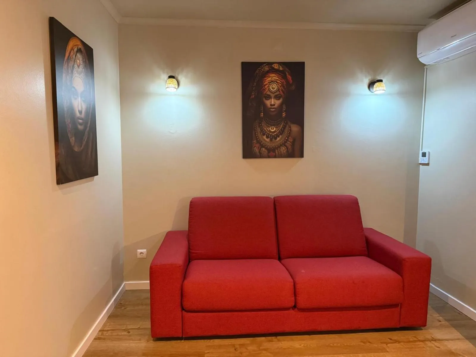 Living room in BE ONE HOTEL Caldas da Rainha - by MHMB Hospitality