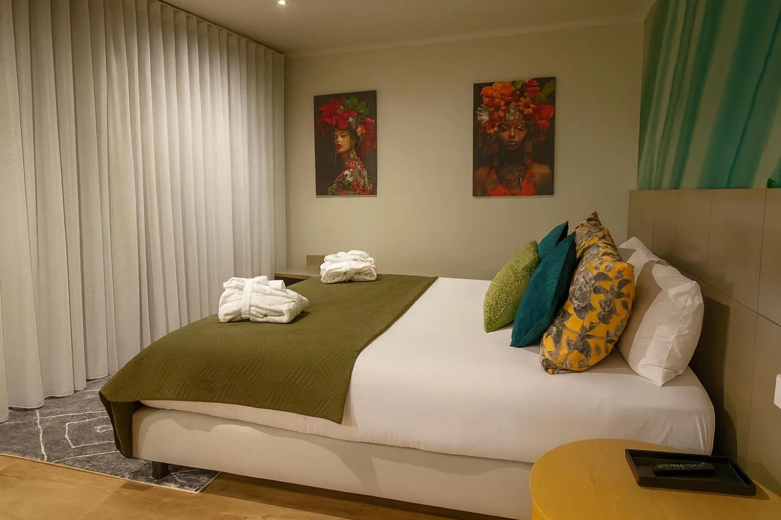 Night, Bed in BE ONE HOTEL Caldas da Rainha - by MHMB Hospitality