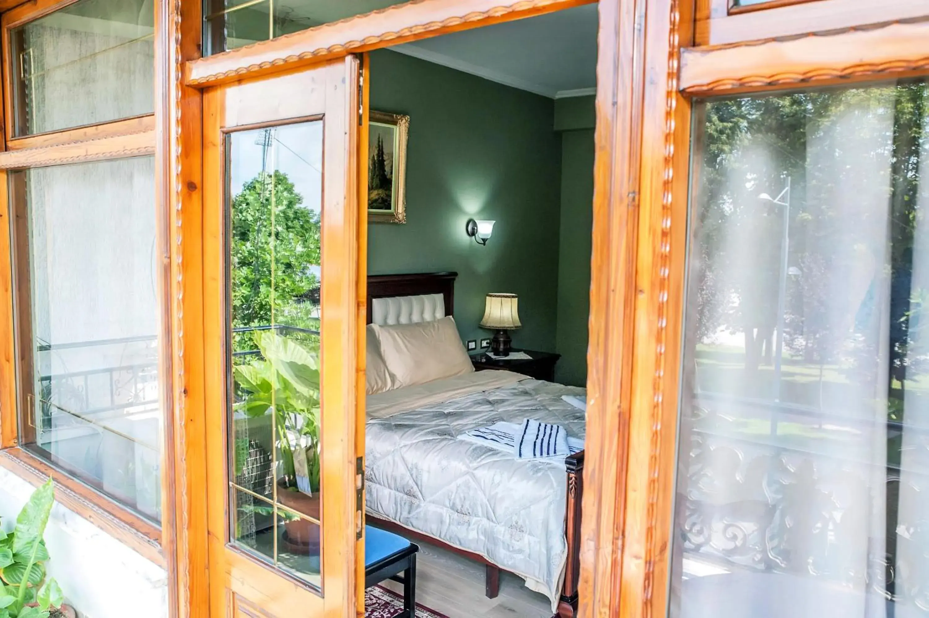 Deluxe Double Room with Balcony in Villa Parku Rinia Deluxe Double Room with Balcony in Villa Parku Rinia