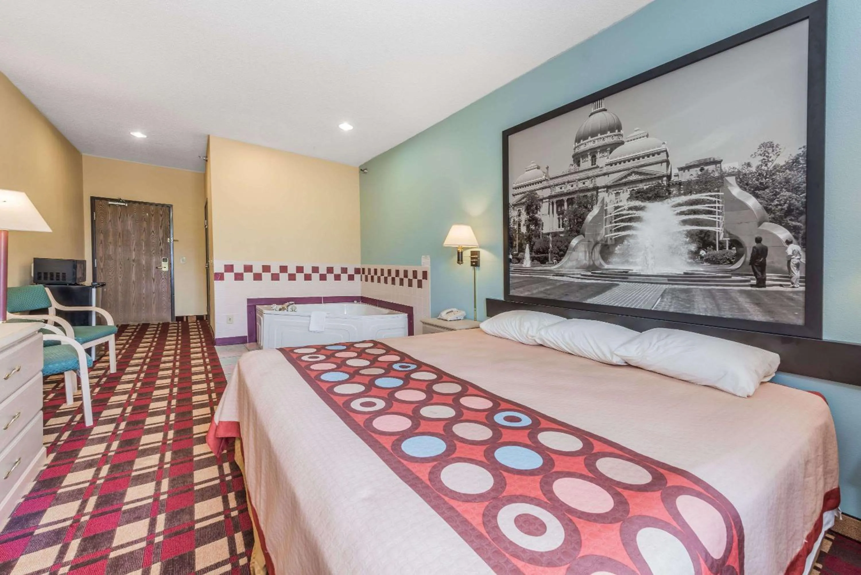 On site, Bed in Super 8 by Wyndham Martinsville