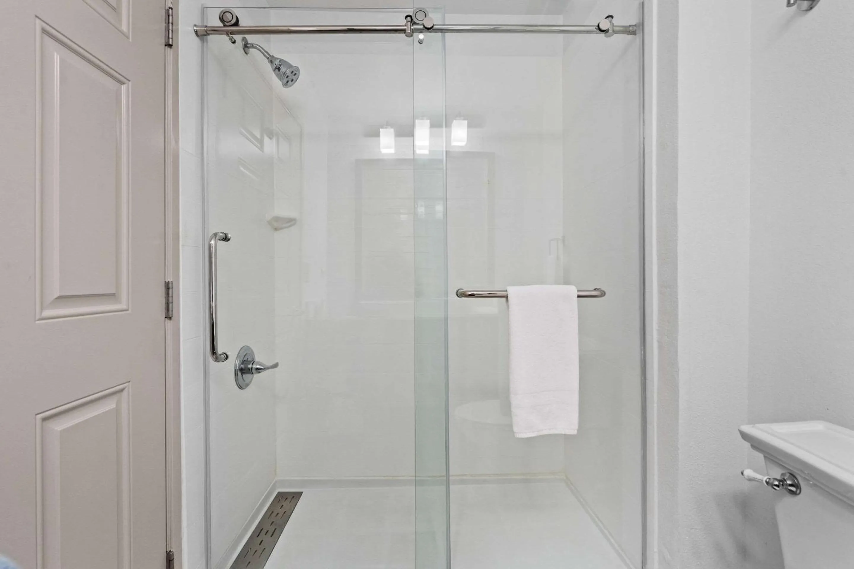 Bedroom in Country Inn & Suites by Radisson, Myrtle Beach, SC