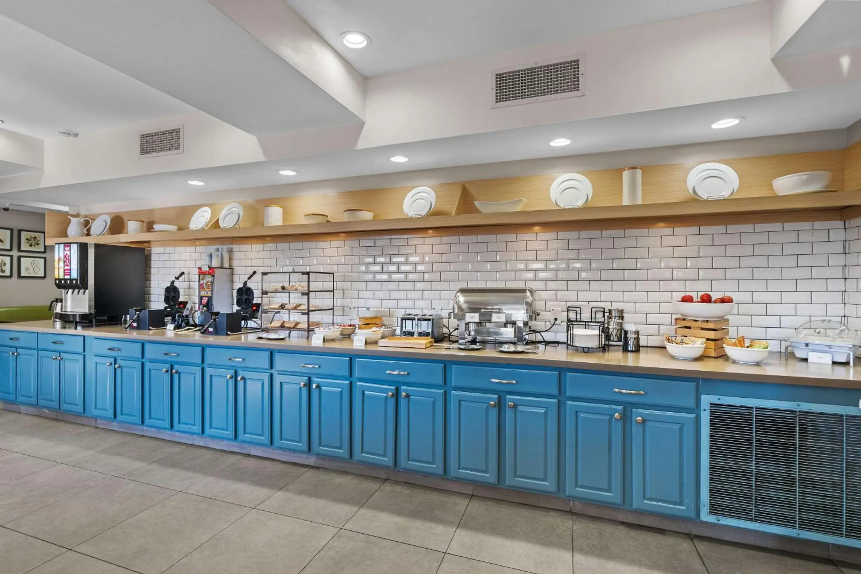 Breakfast in Country Inn & Suites by Radisson, Myrtle Beach, SC Breakfast in Country Inn & Suites by Radisson, Myrtle Beach, SC