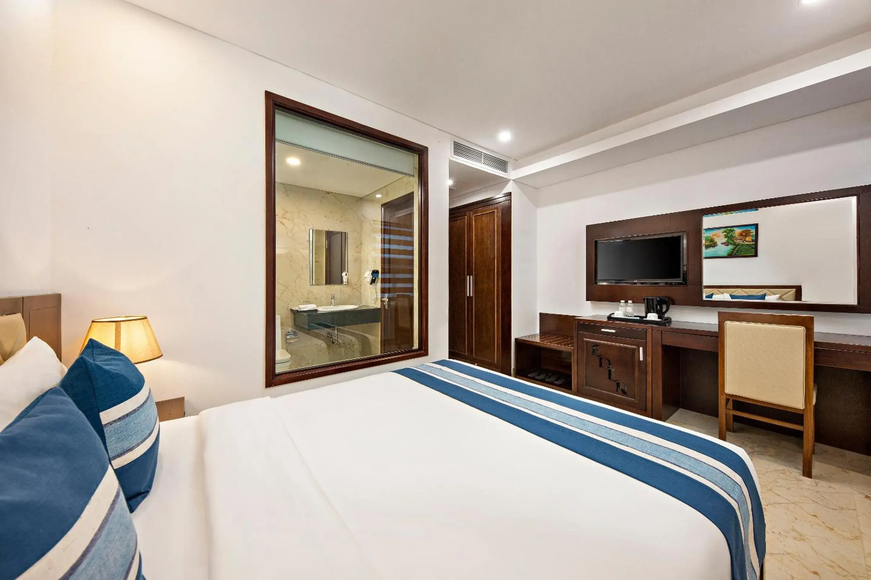 Superior Double Room in Eden Ocean View Hotel Da Nang Superior Double Room in Eden Ocean View Hotel Da Nang