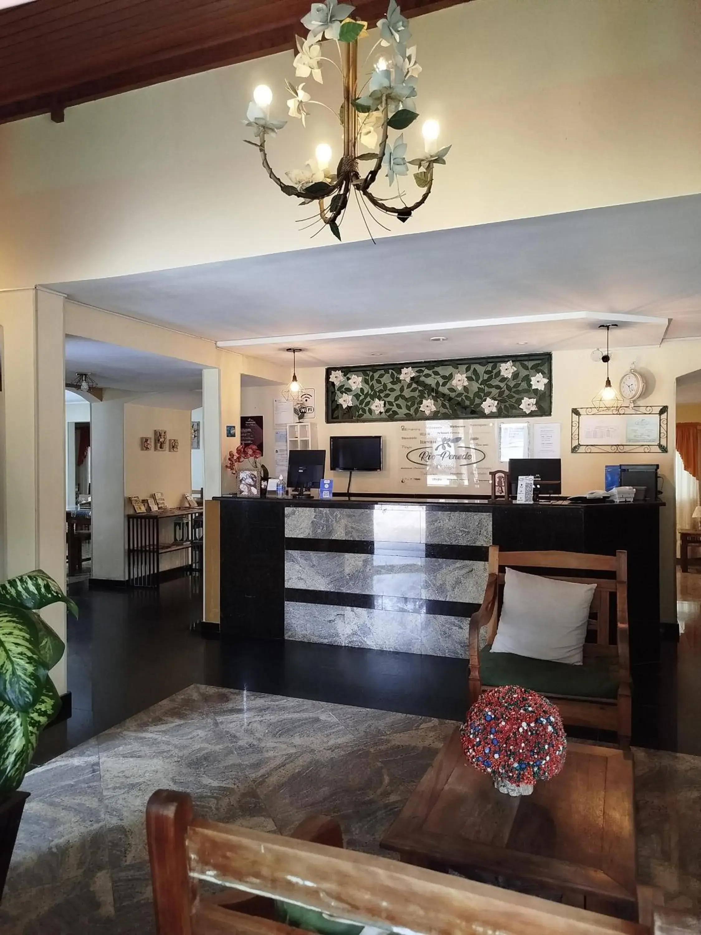 Lobby or reception in Hotel Rio Penedo Lobby or reception in Hotel Rio Penedo