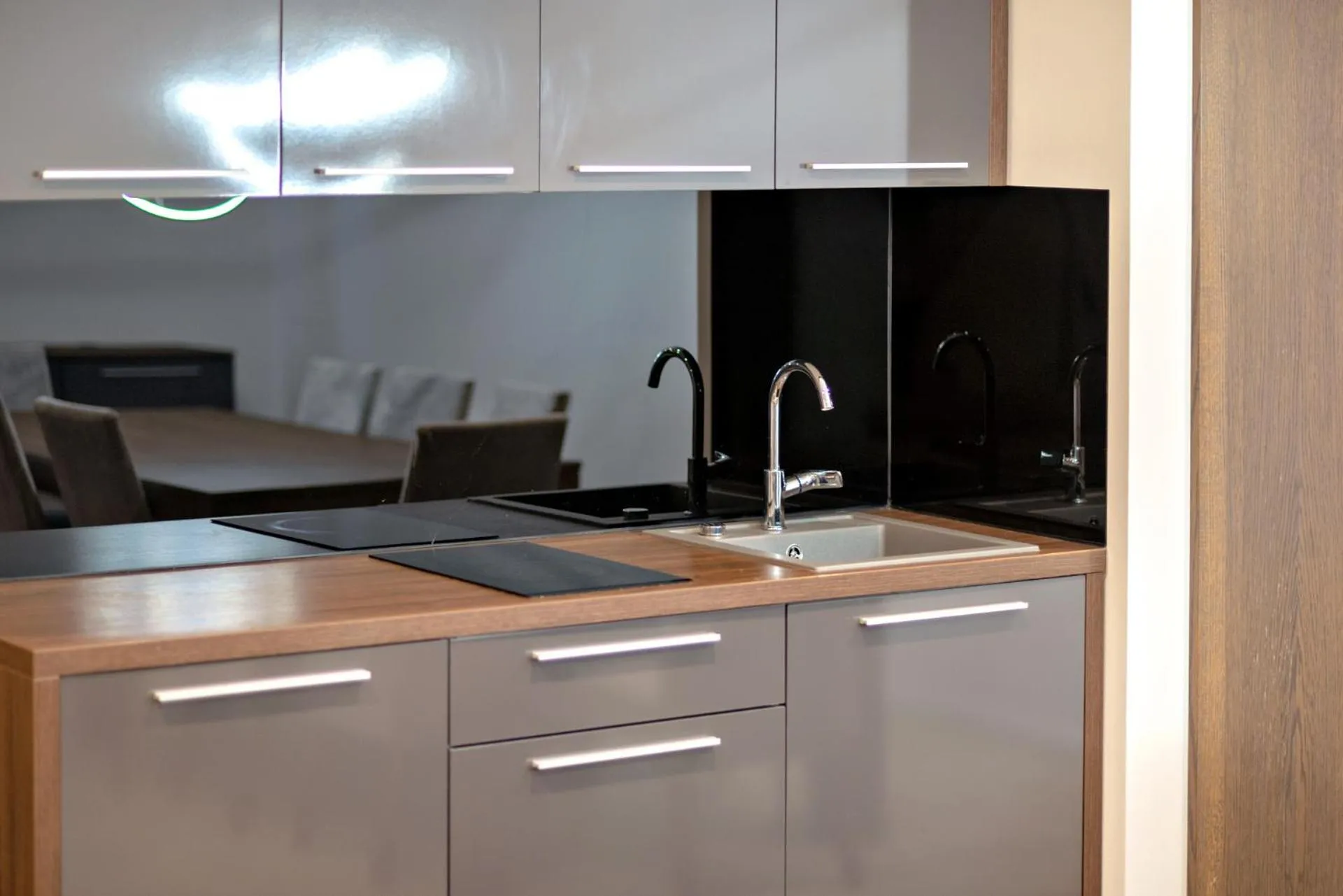 Kitchen or kitchenette in Hotel Park Superior 3*