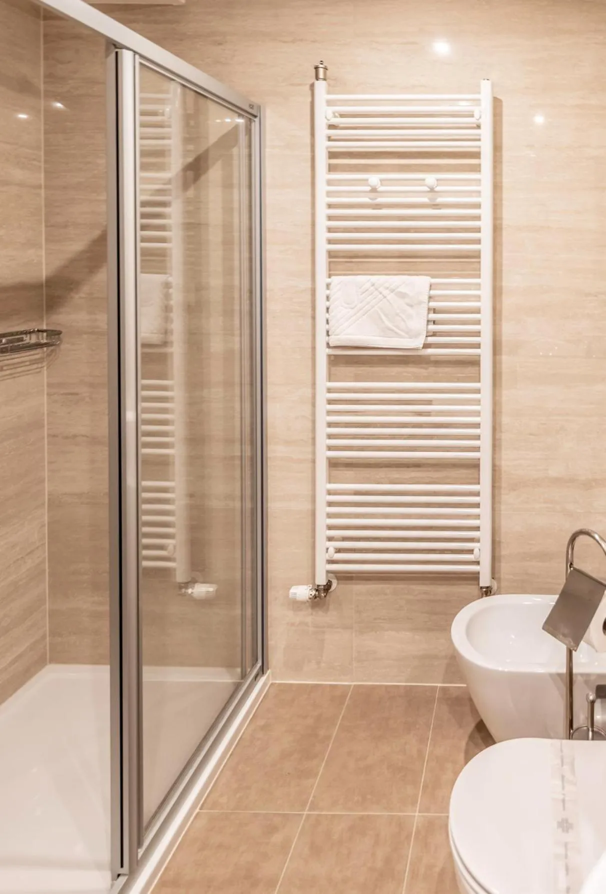 Shower in Hotel Park Superior 3*