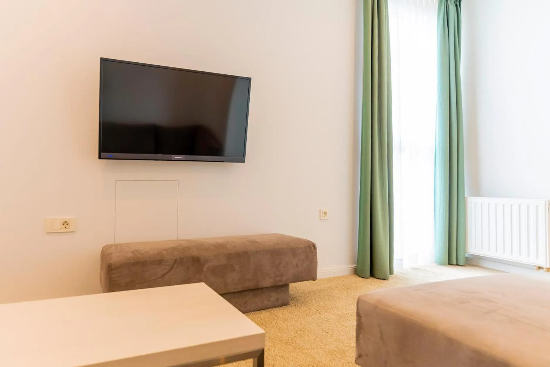 TV and multimedia, Bed in Hotel Park Superior 3*
