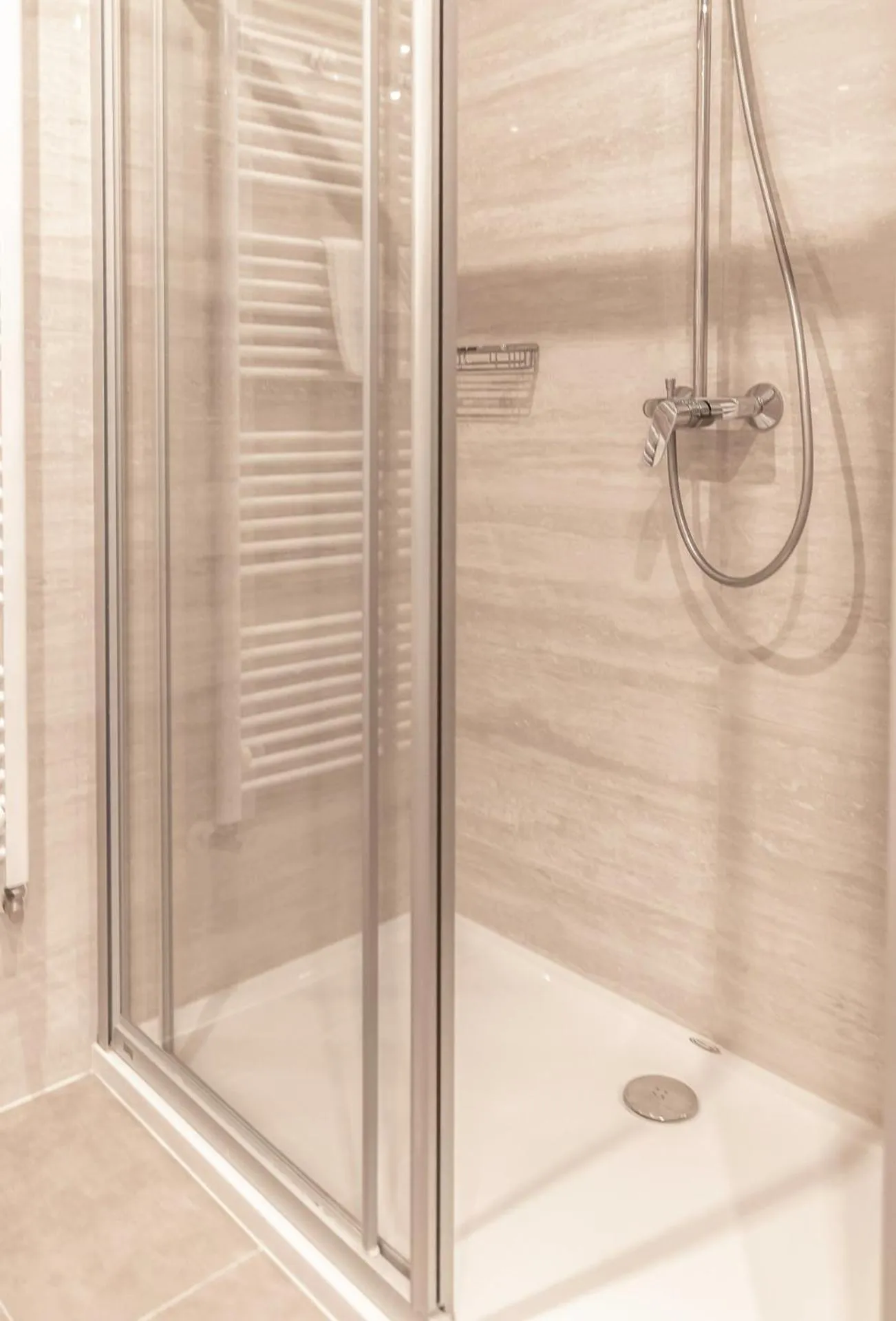 Shower in Hotel Park Superior 3*
