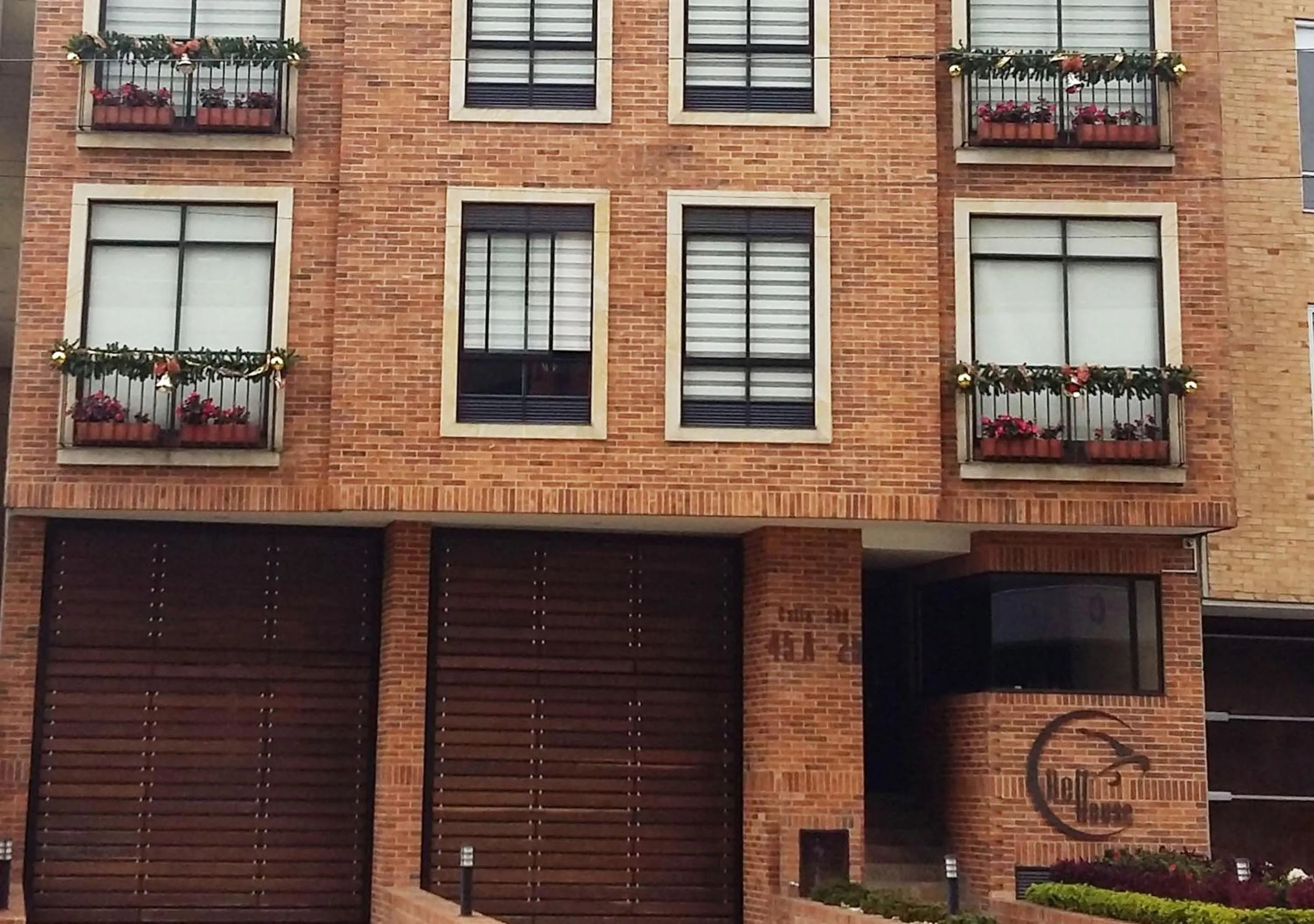 Property building in Apartasuites BellHouse Bogotá