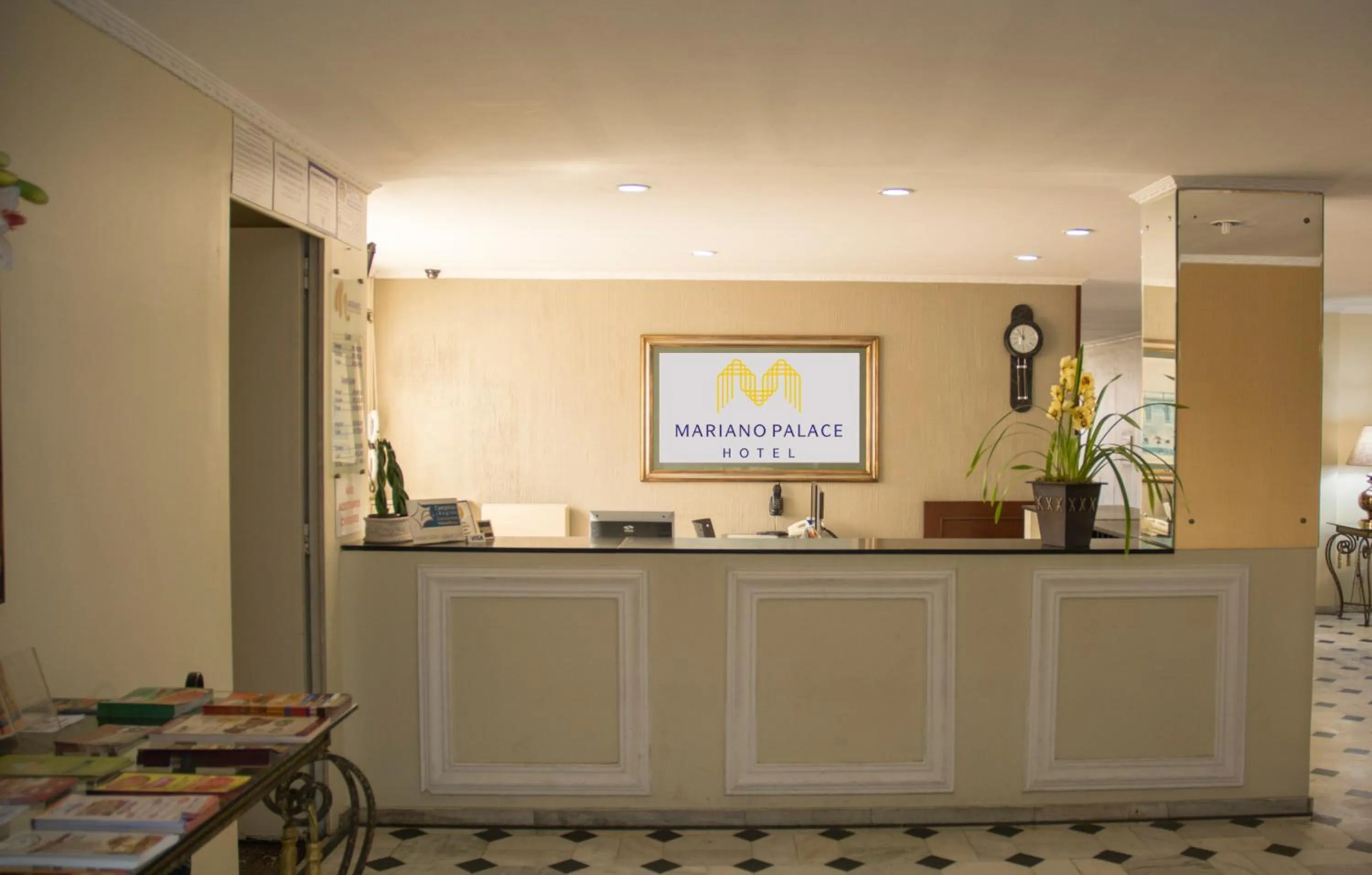 Lobby or reception in Mariano Palace Hotel