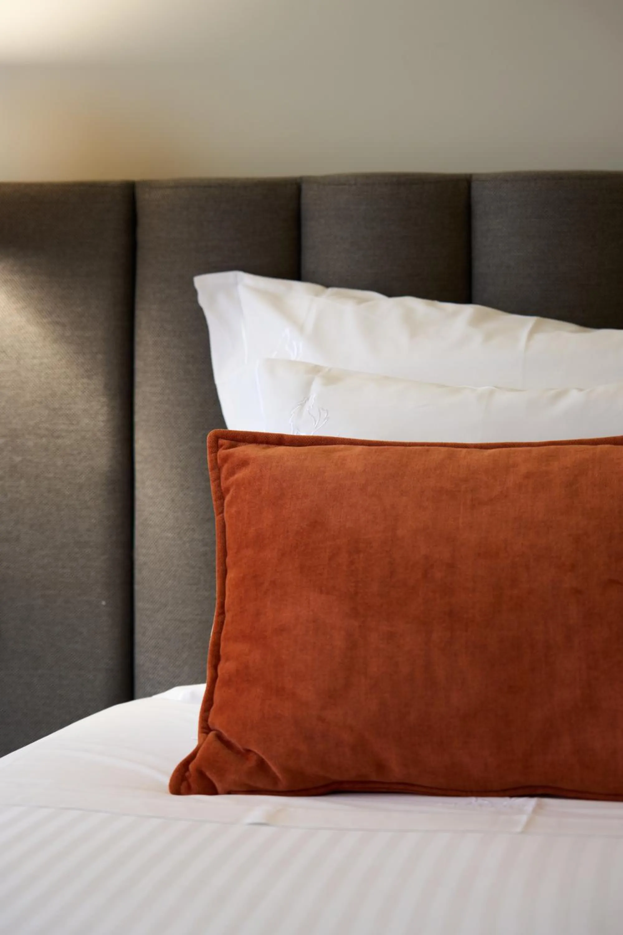 Bedroom, Bed in Hotel Versatile