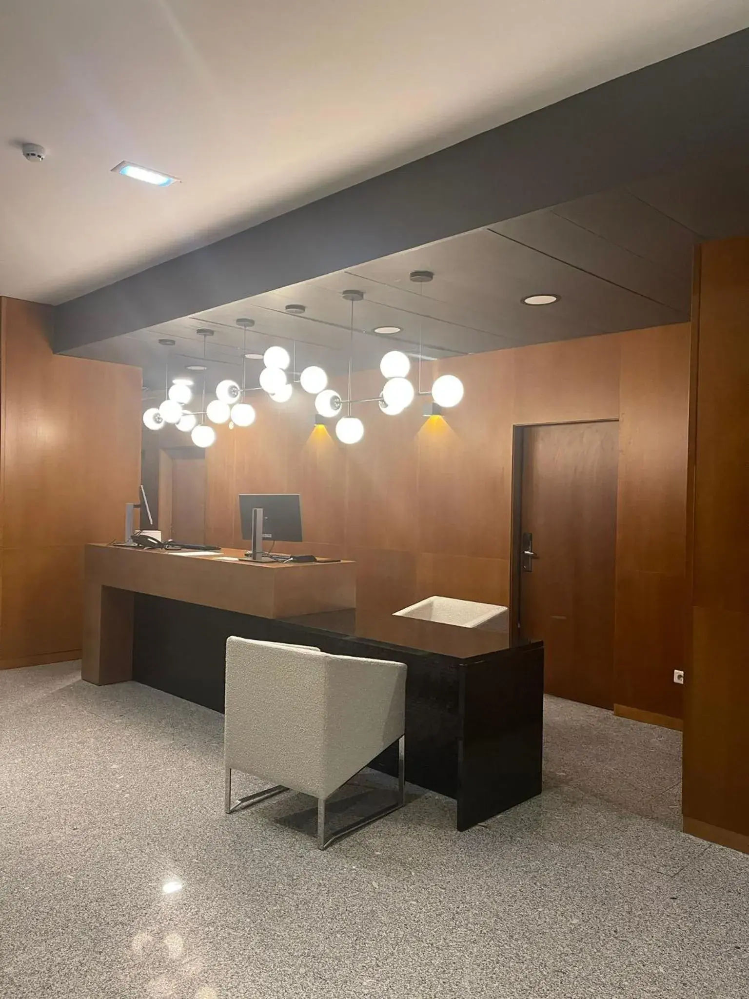 Lobby or reception in Hotel Versatile Lobby or reception in Hotel Versatile