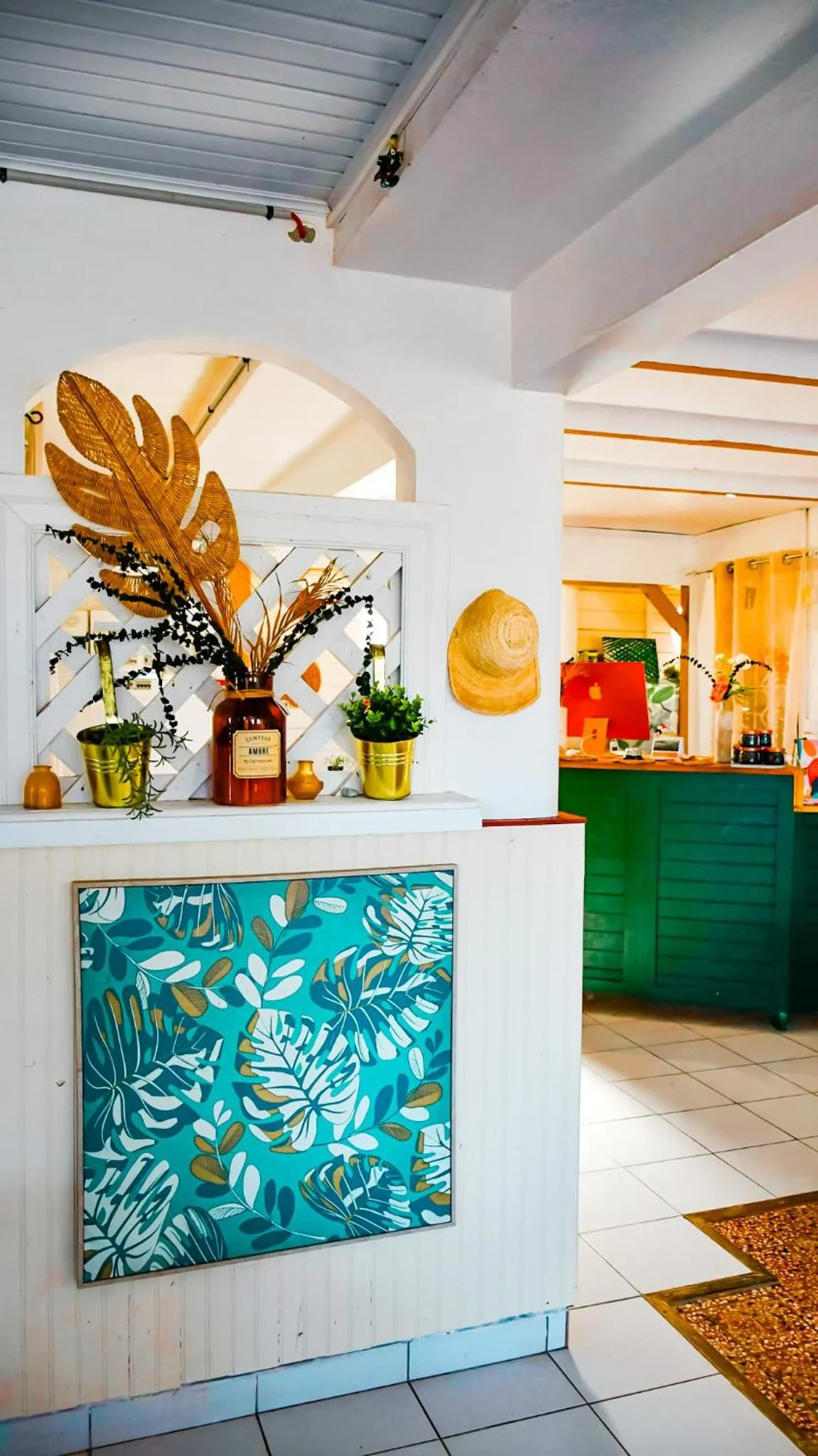 Property building in Hotel Oasis