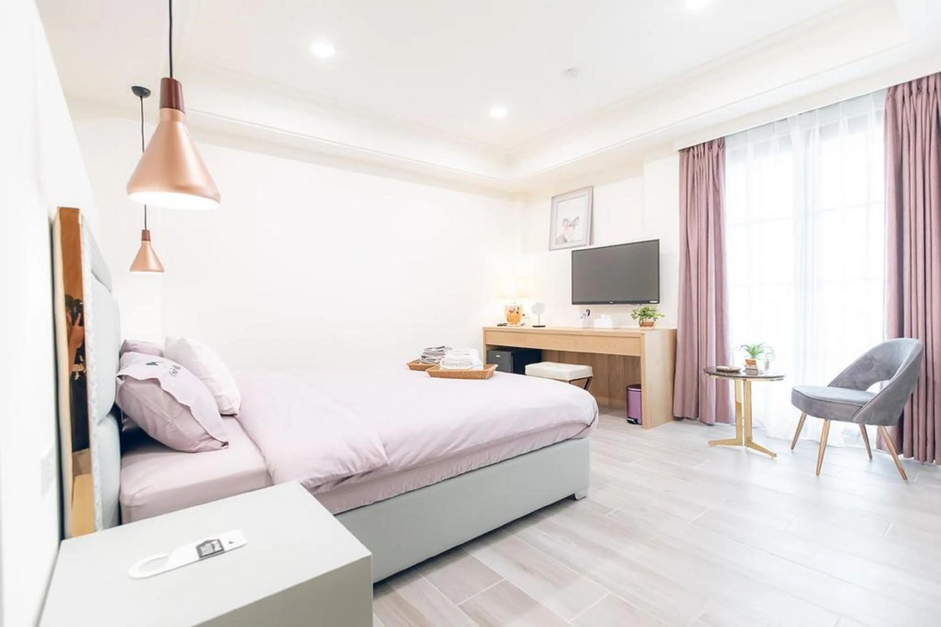 Decorative detail, Bed in Kiwi Villa