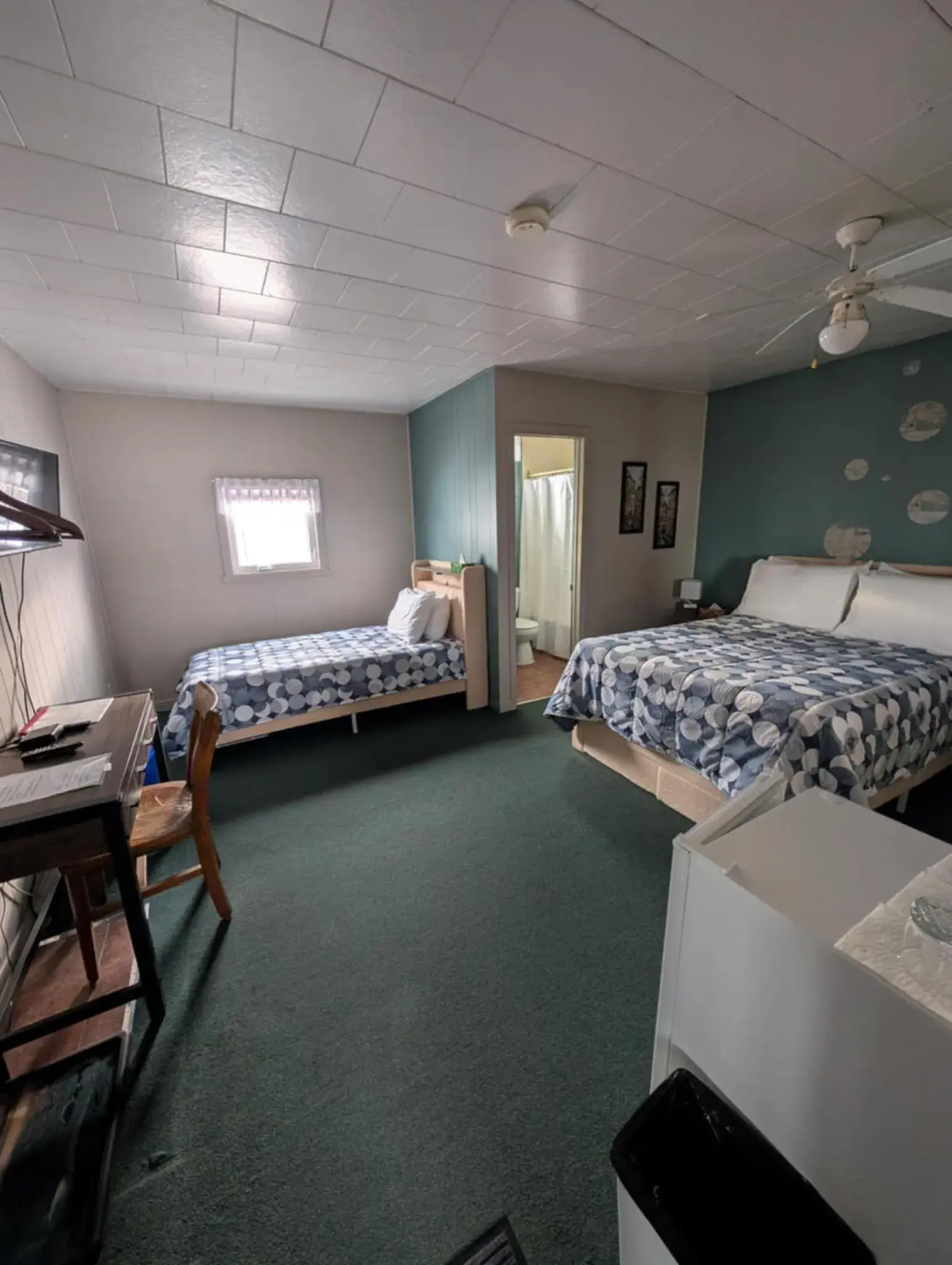 Comfort Triple Room in Motel Leblanc Comfort Triple Room in Motel Leblanc