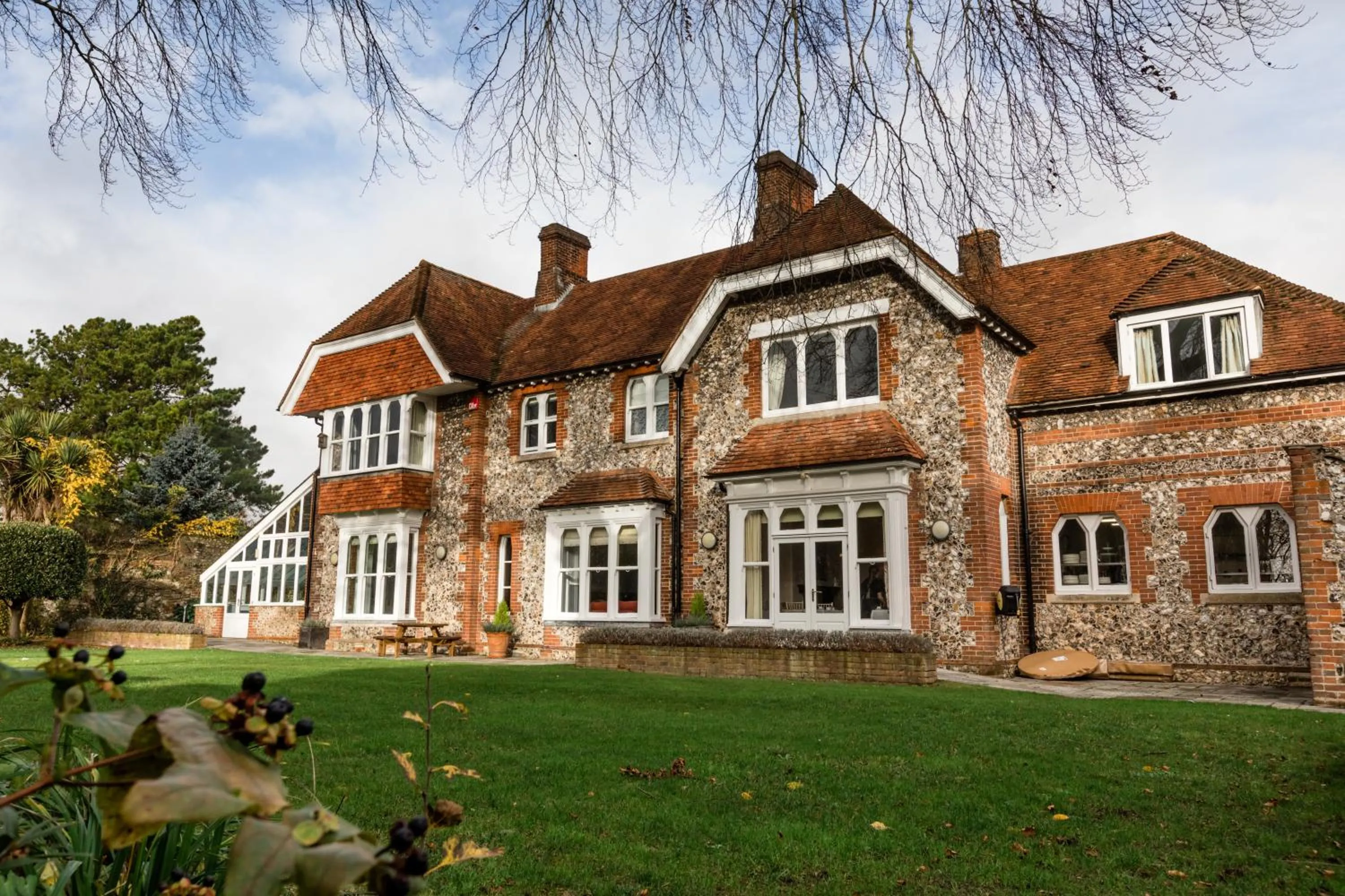 Property building in 4 Canon Lane