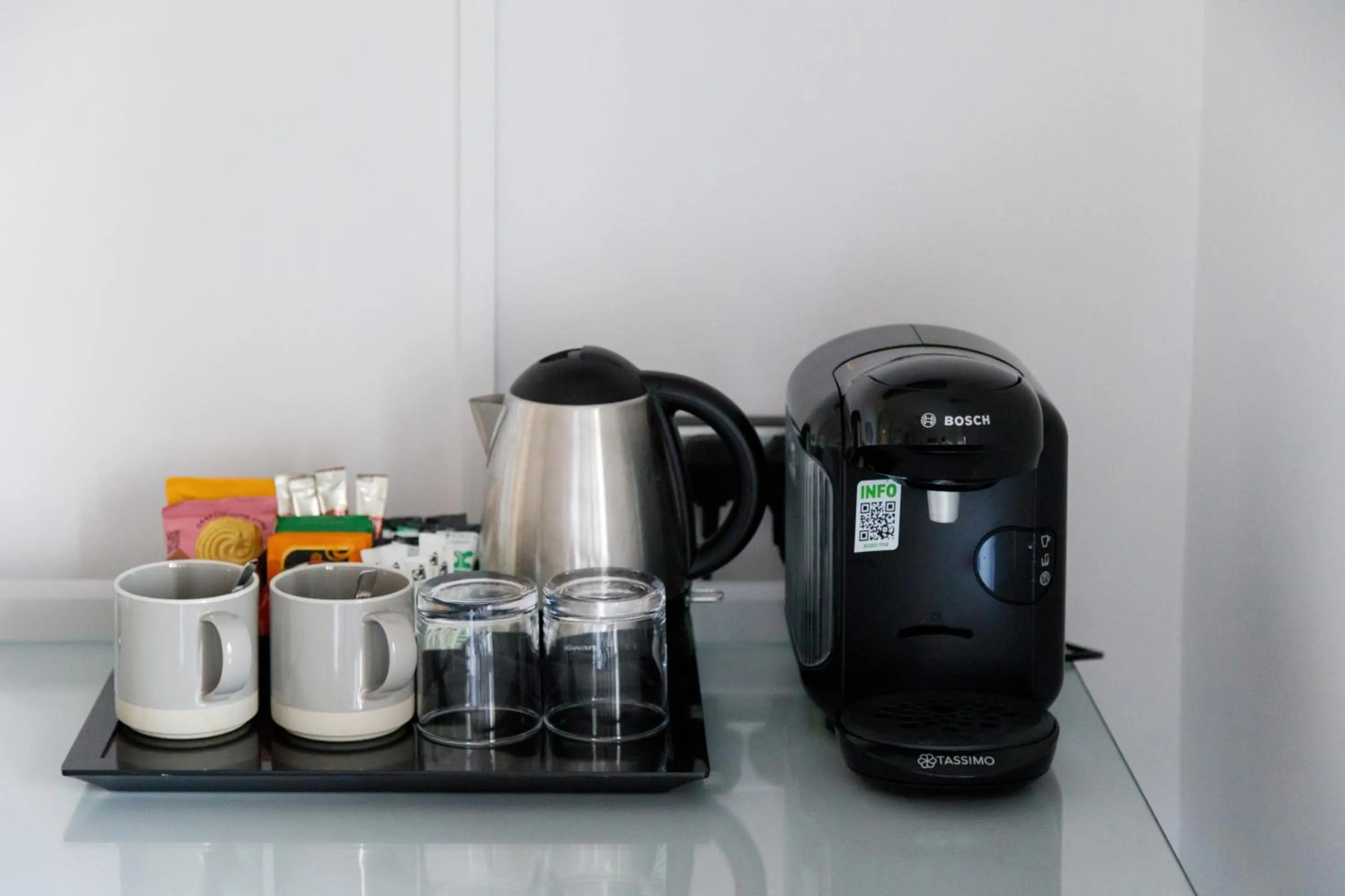 Coffee/tea facilities in 4 Canon Lane